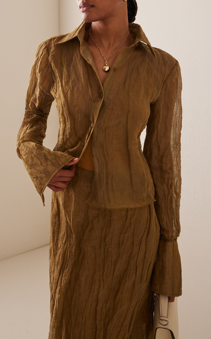 BRANDON MAXWELL The Billie Shrunken Metallic Organza Shirt tan outlook
