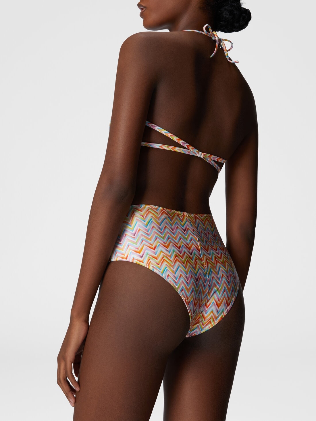 Bikini with high-waisted bottoms and zig zag pattern - 5