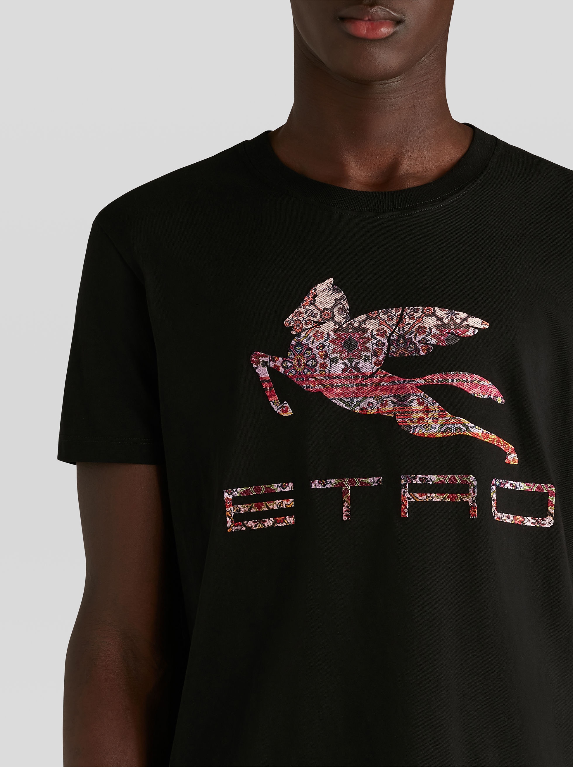 T-SHIRT WITH LOGO AND PEGASO - 3