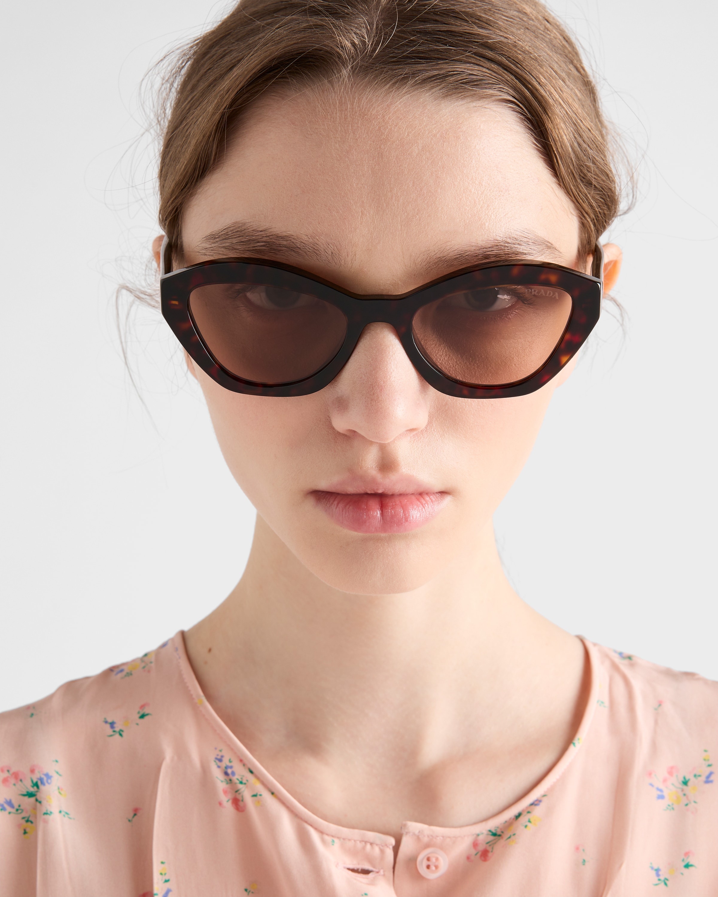Sunglasses with Prada logo - 2