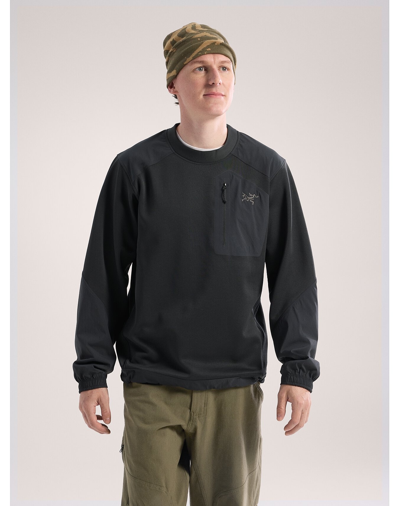 新品 ARC'TERYX Emblem Fleece Crew Neck　М　黒 Emblem Fleece Crew Neck Pullover Men's | Arc'teryx