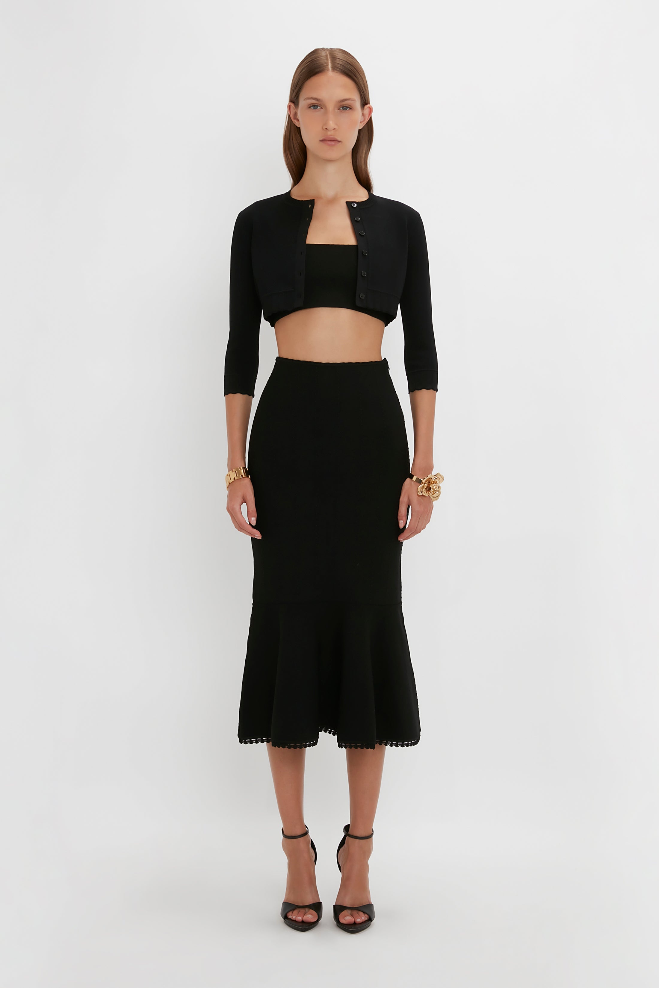 VB Body Cropped Cardigan In Black - 2