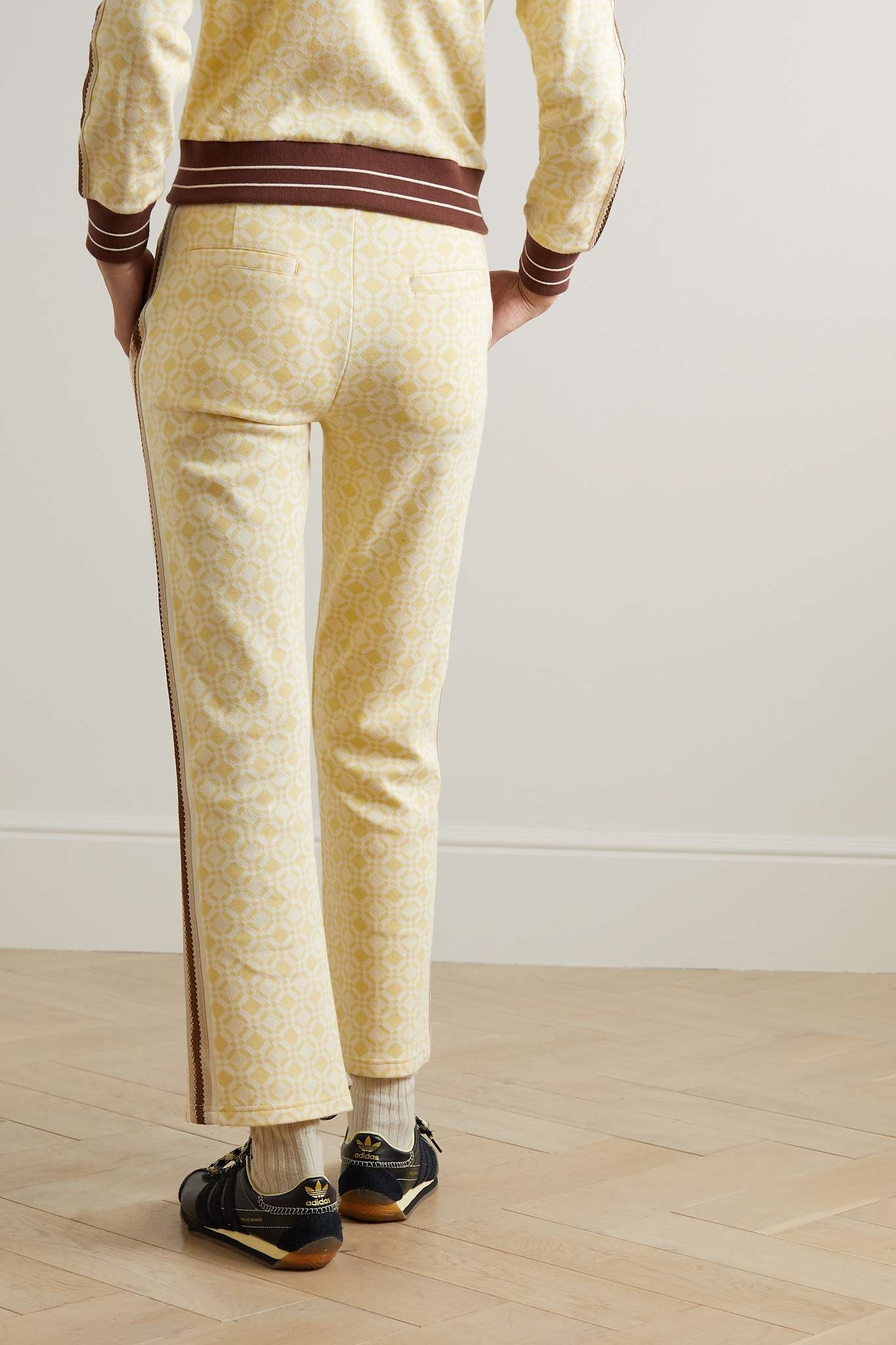 Shine cropped crochet-trimmed organic cotton-jacquard straight-leg pants - 3