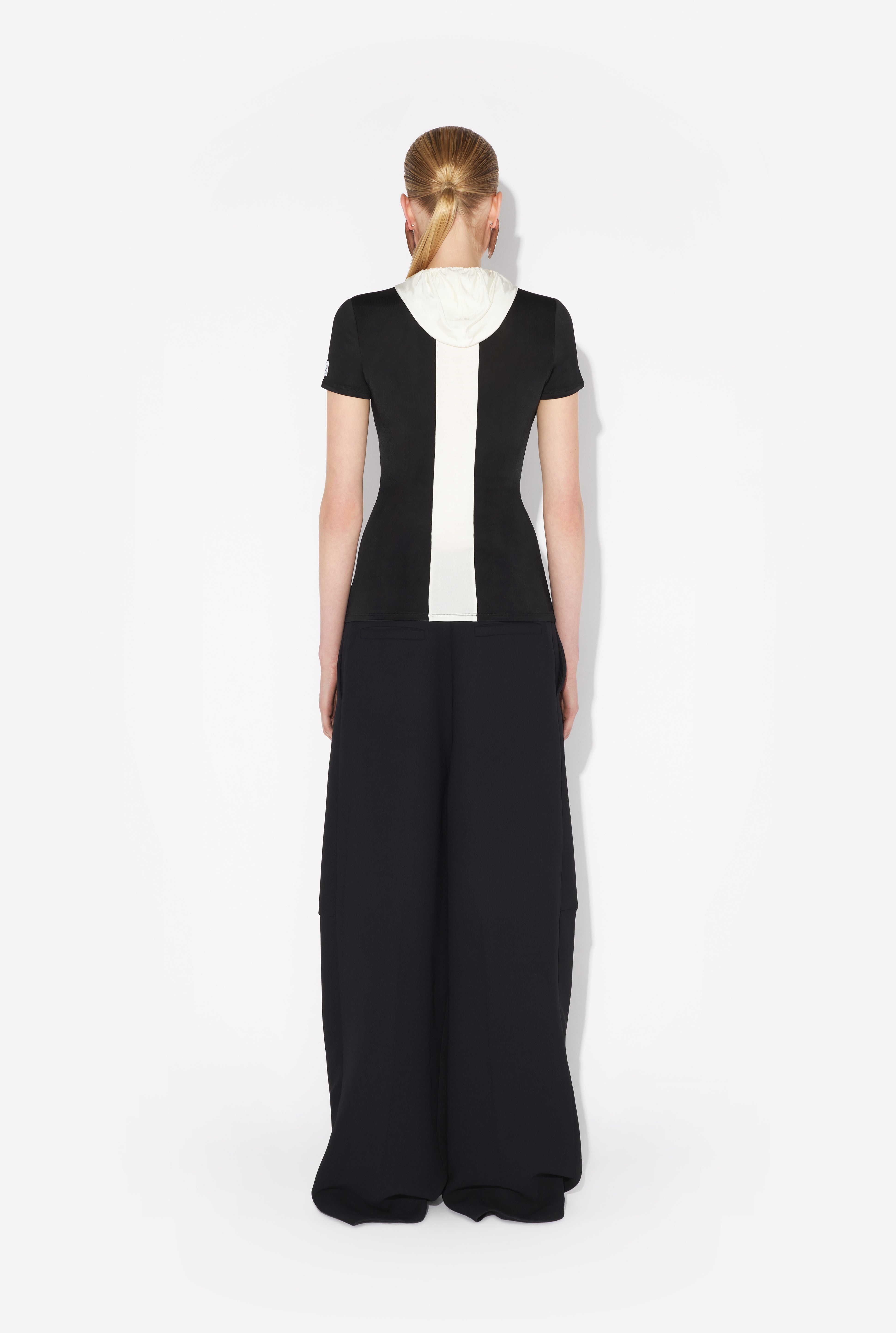 THE BLACK T-SHIRT WITH CHEVRONS - 3