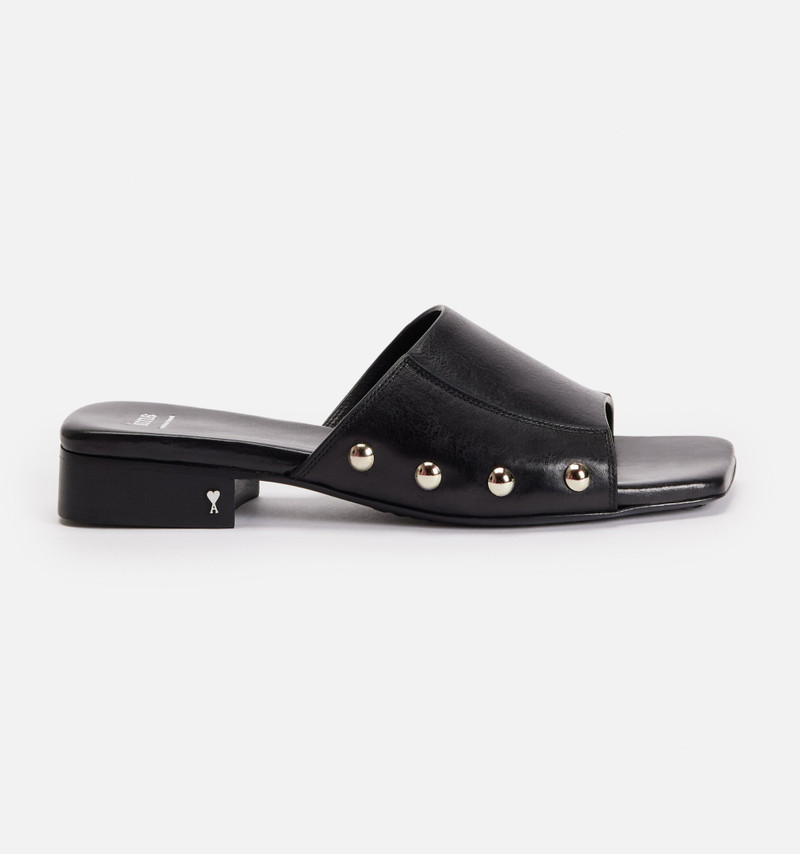 AMI Paris Flat Slides outlook