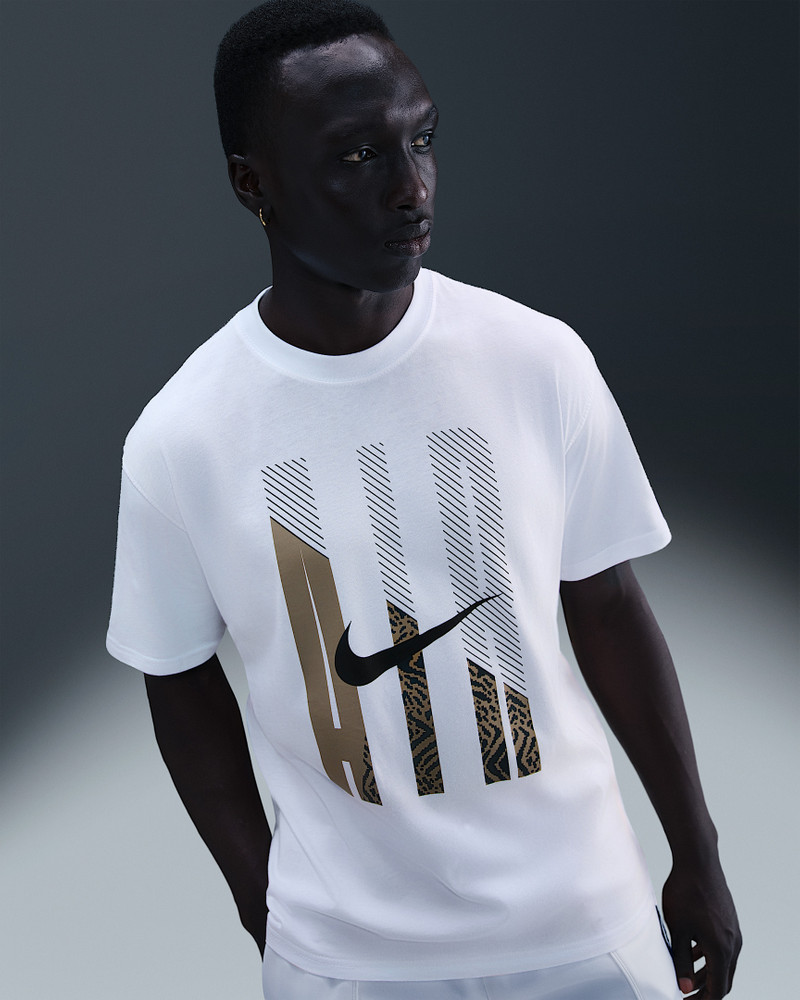 Nike Sportswear Men's Max90 T-Shirt 1