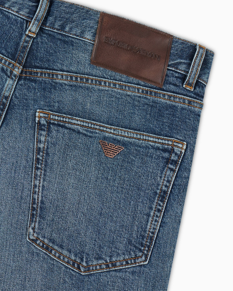 J76 STRAIGHT-FIT, WASHED-DENIM JEANS 6