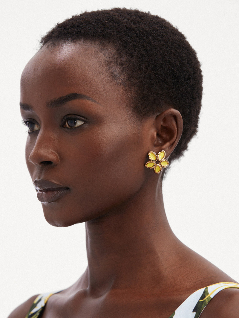 Oscar de la Renta ENAMEL O FLOWER EARRINGS outlook