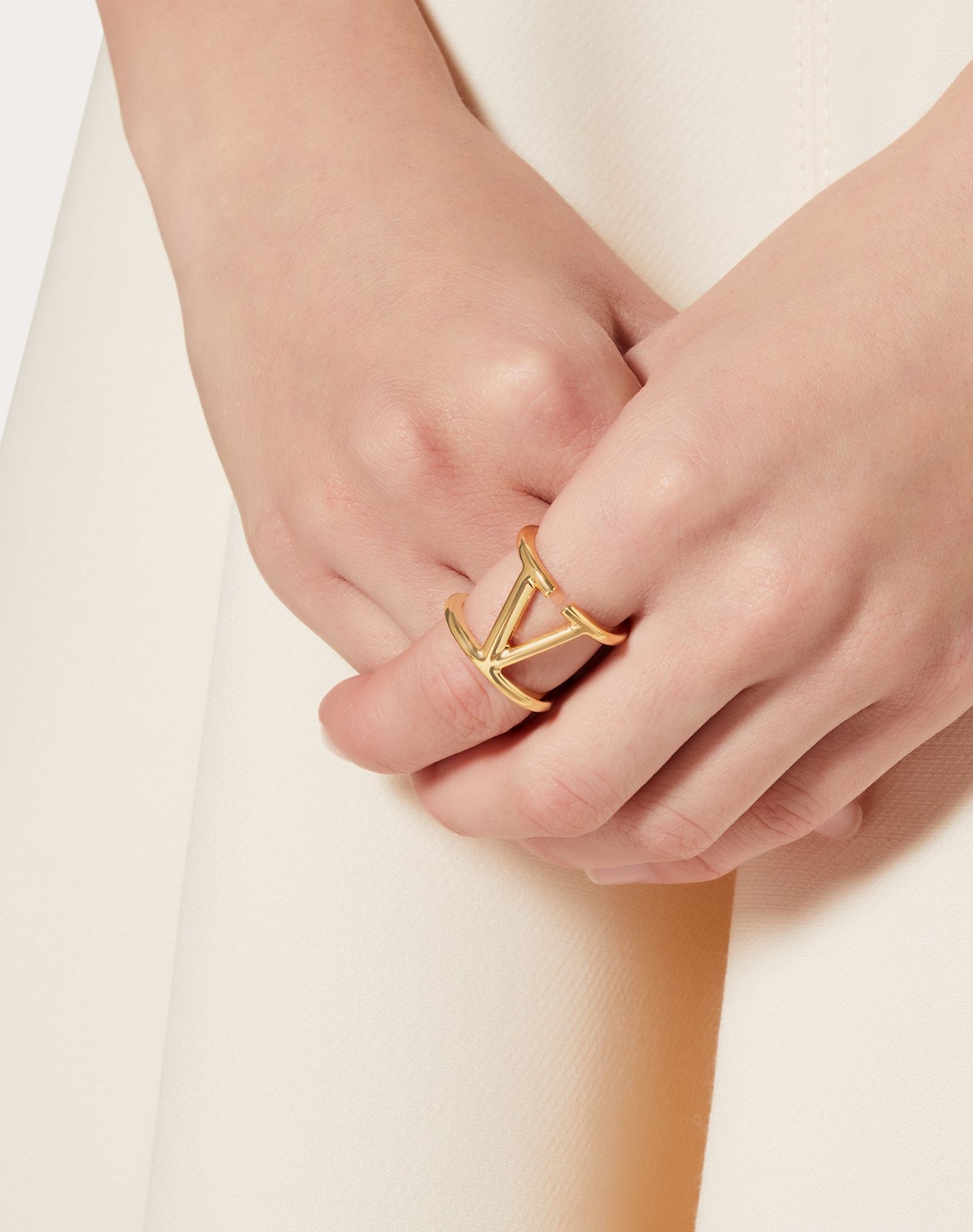 VLogo Signature Metal Ring - 5