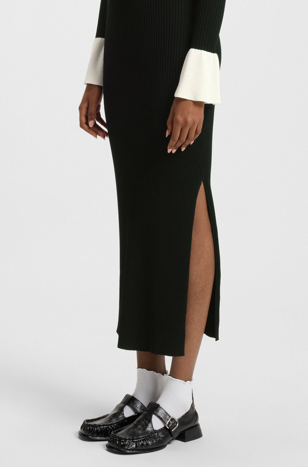 KNITTED TUBE DRESS WITH STACKED-LOGO KEYHOLE PLACKET - 6