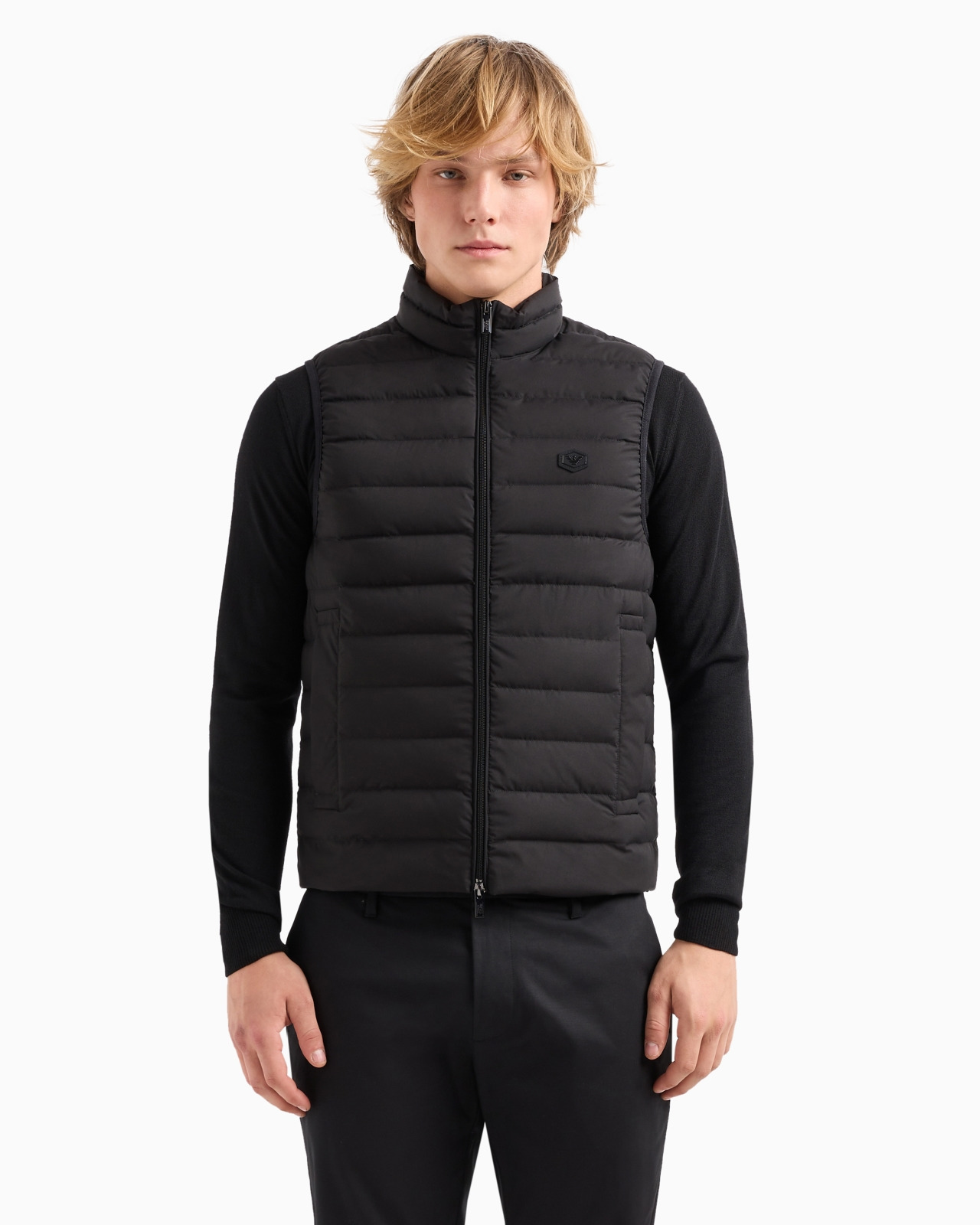 Sleeveless full-zip down jacket in quilted nylon with eagle logo patch - 4