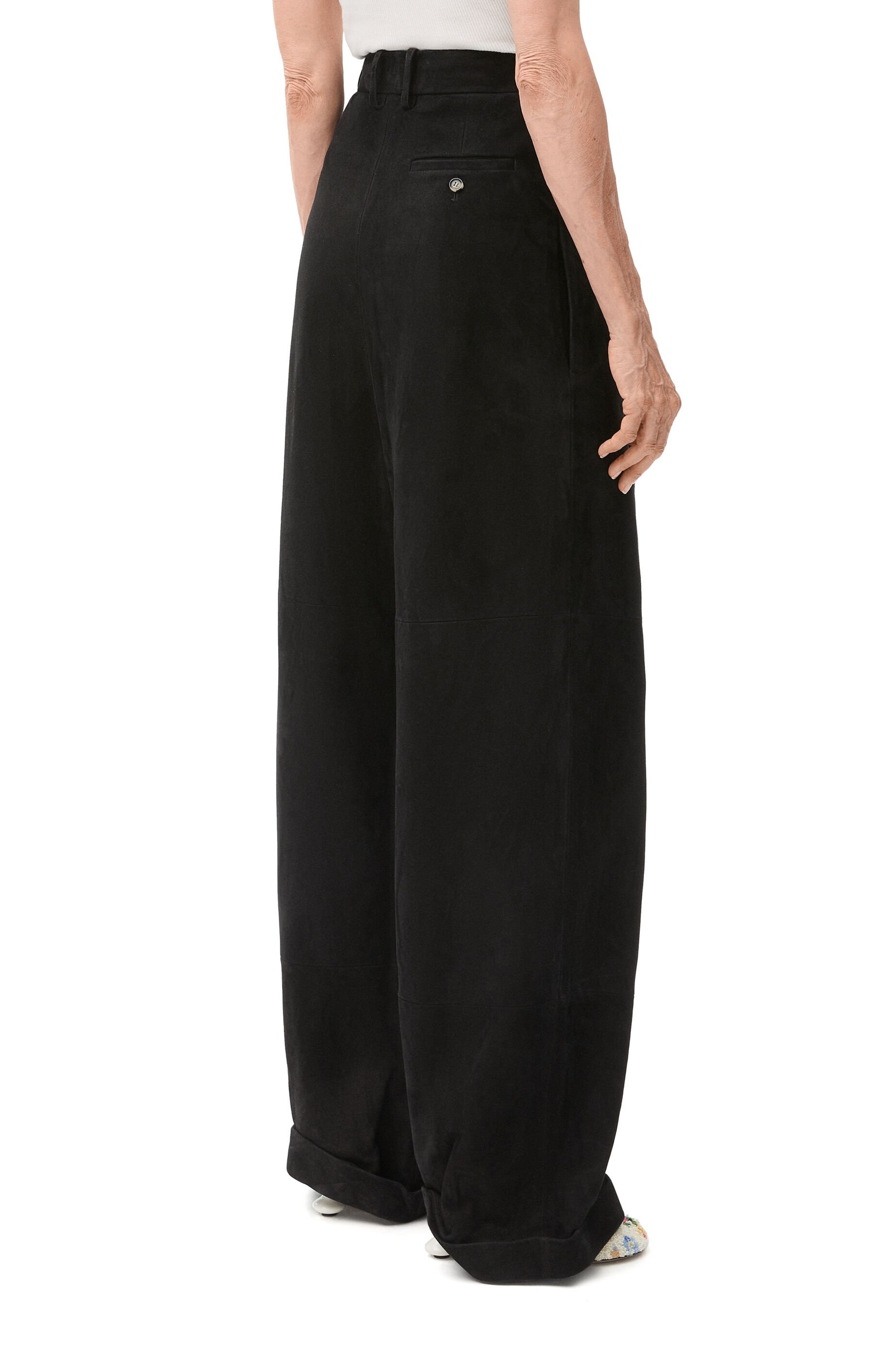 Pleated trousers in suede lambskin - 4