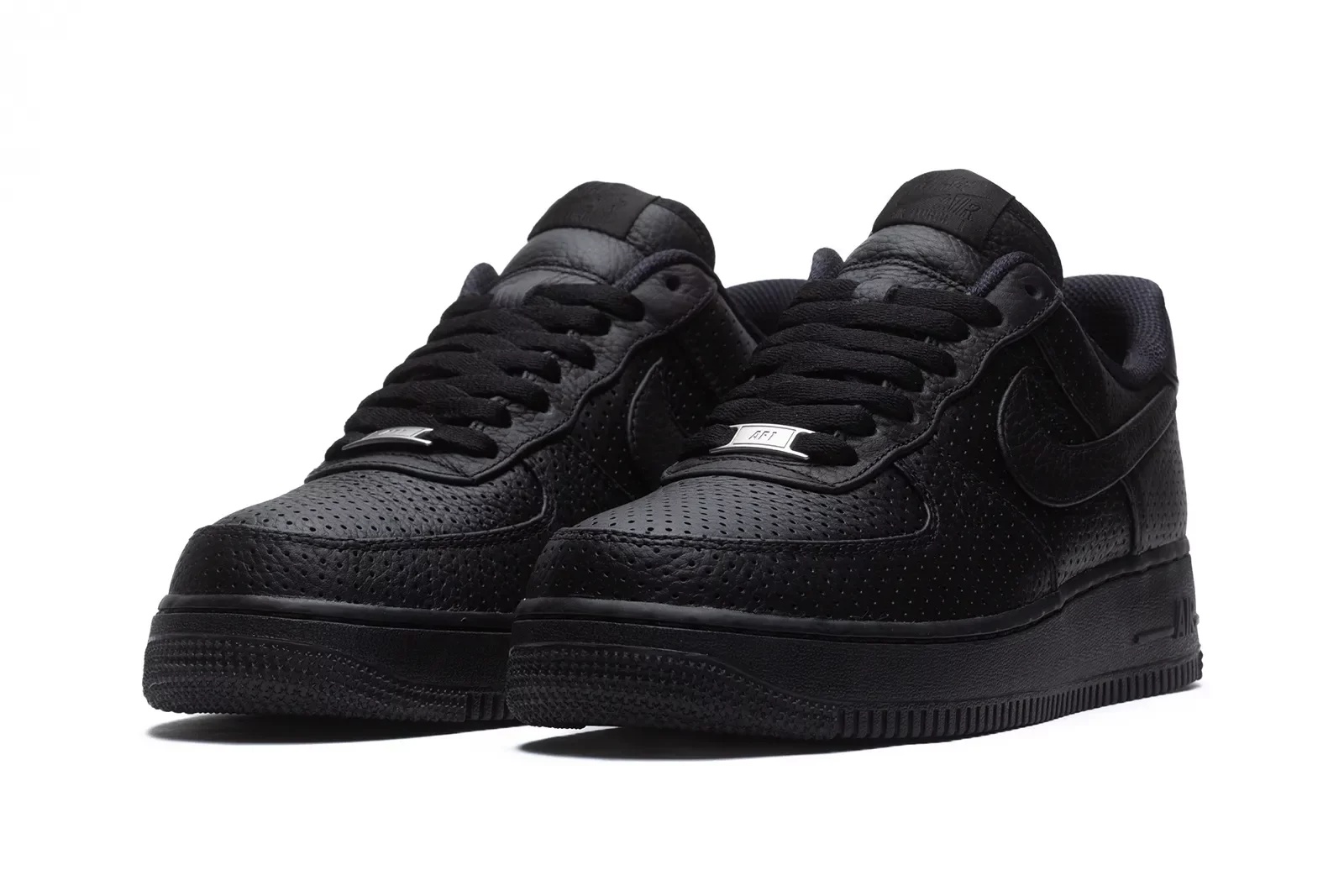 Air Force 1 Low "Black" - 3