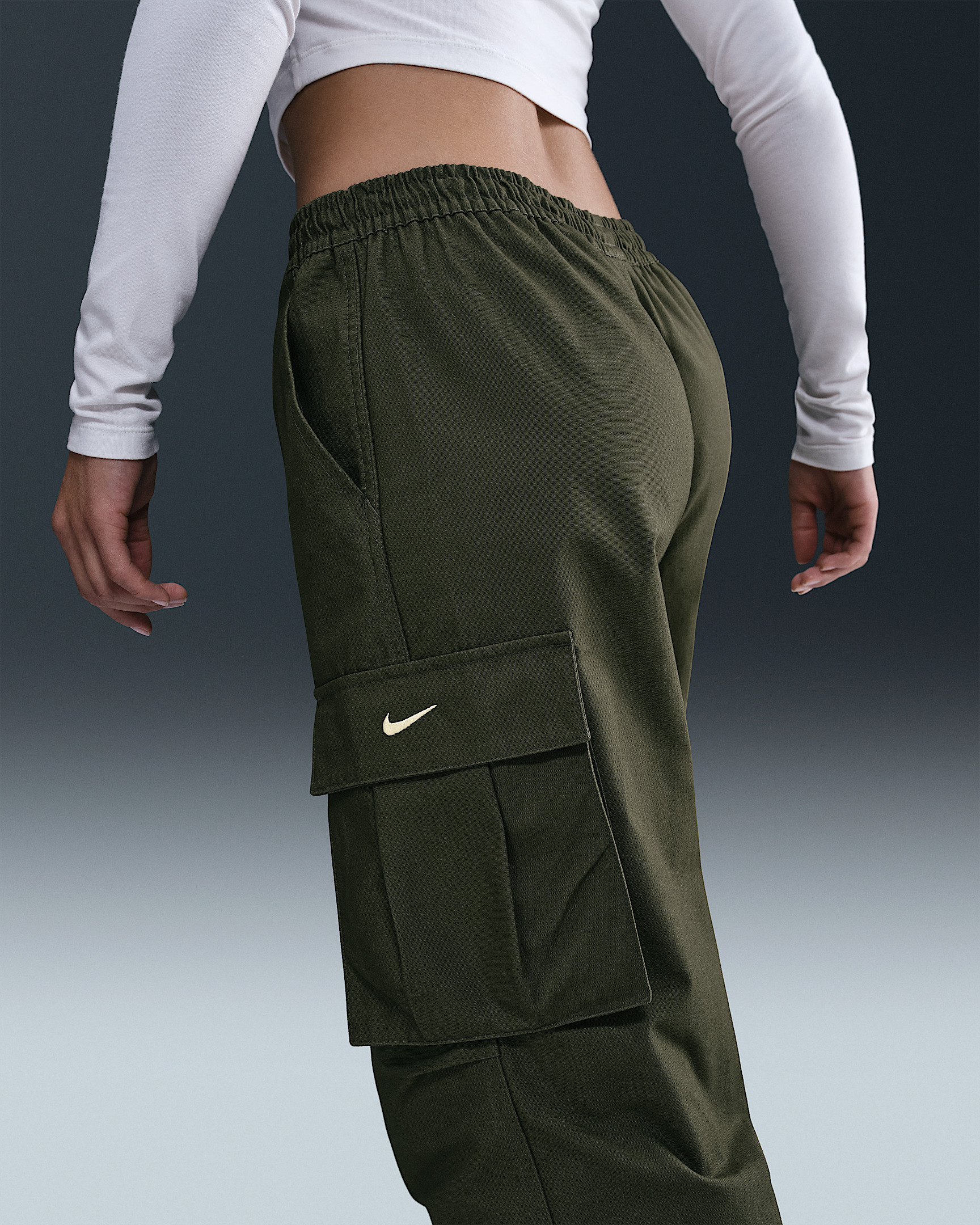 Nike Sportswear Women's Mid-Rise Oversized Woven Cargo Pants - 3
