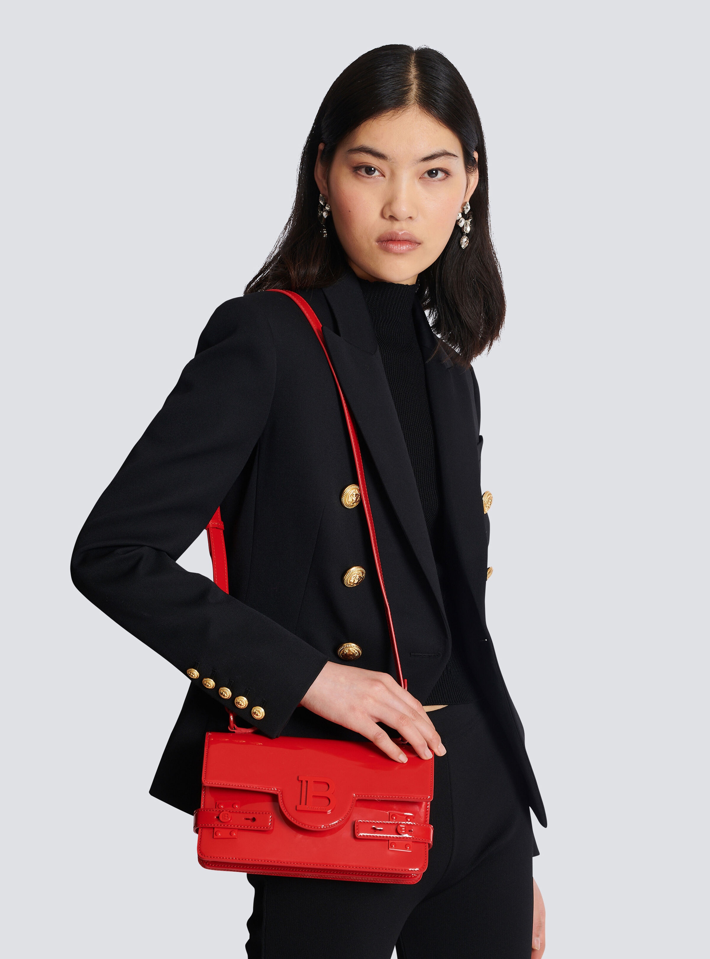 B-Buzz Shoulder 24 bag in patent leather - 8