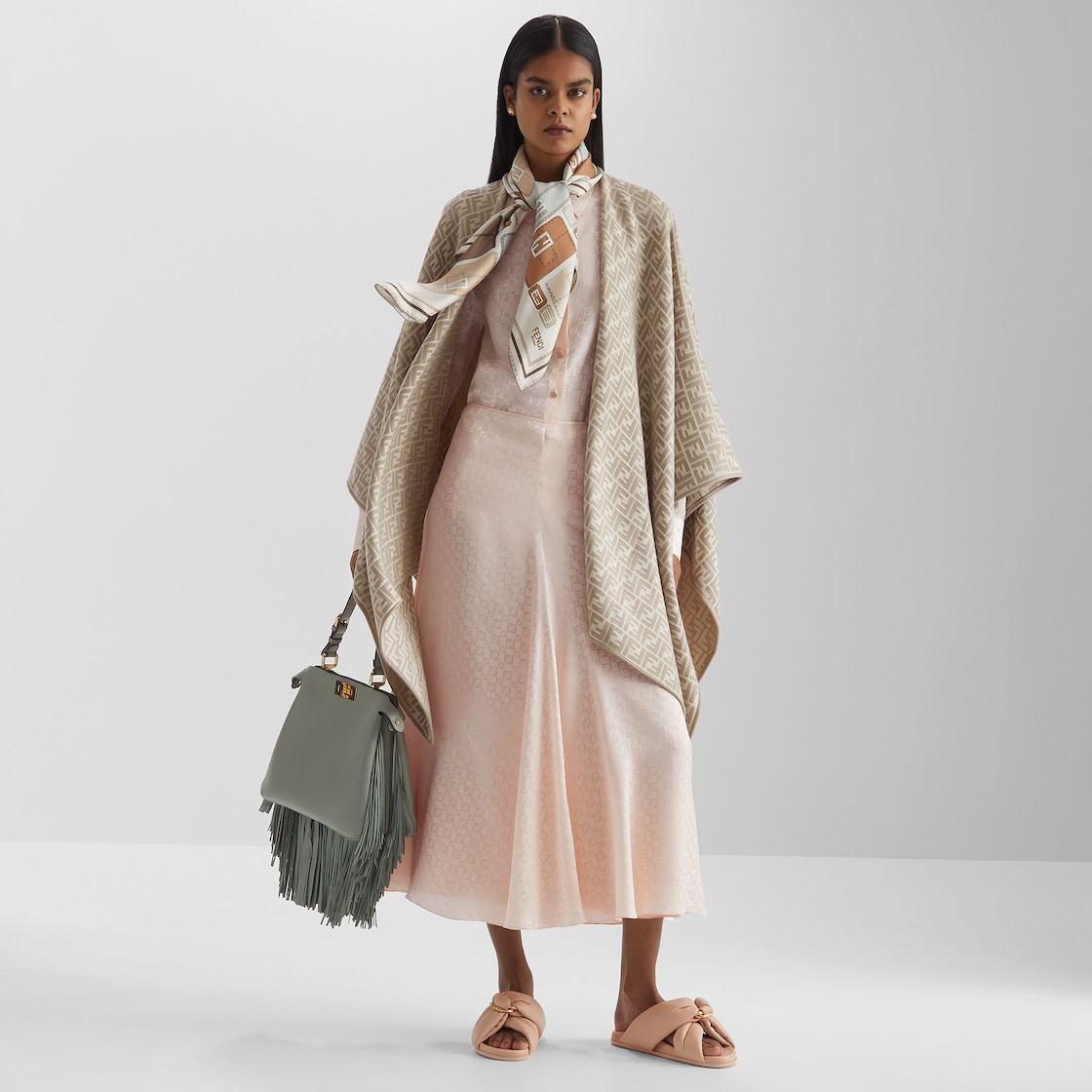 Poncho - 4