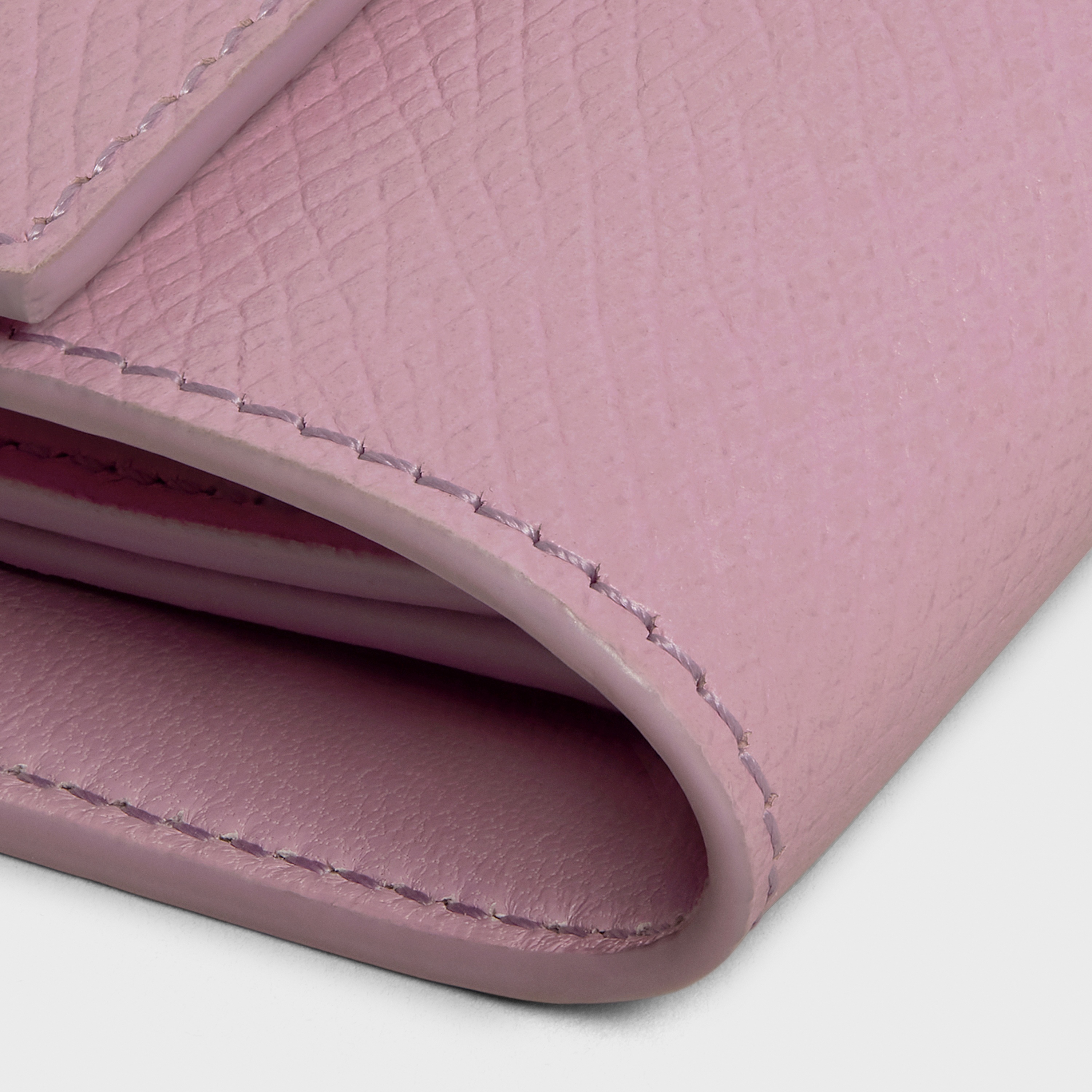 Small trifold wallet in Grained calfskin - 5