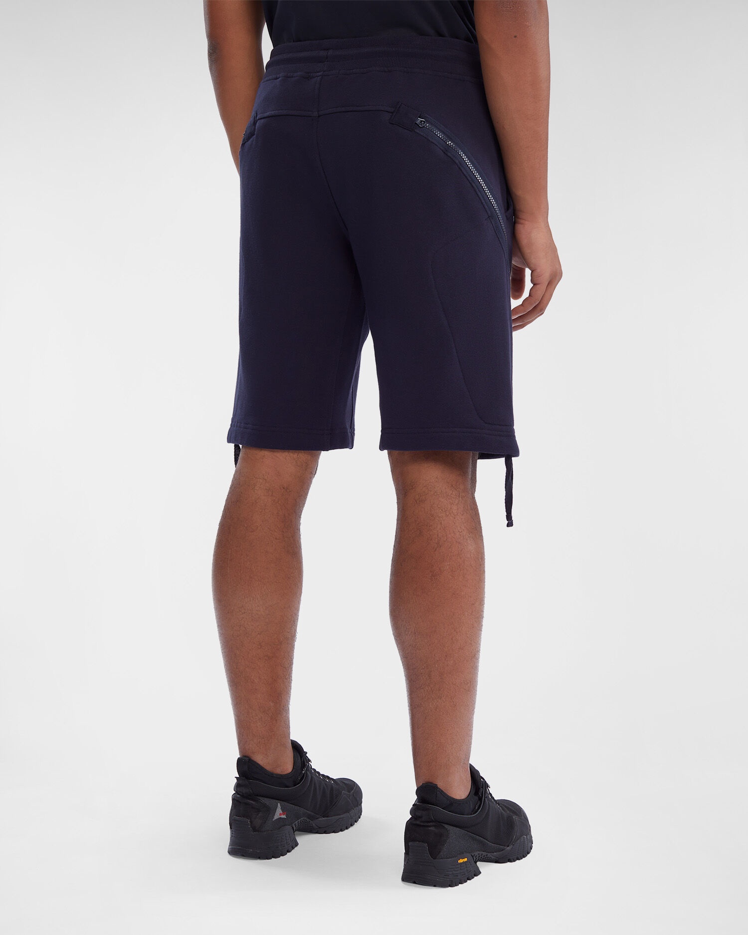 Diagonal Raised Fleece Zipped Pocket Shorts - 3