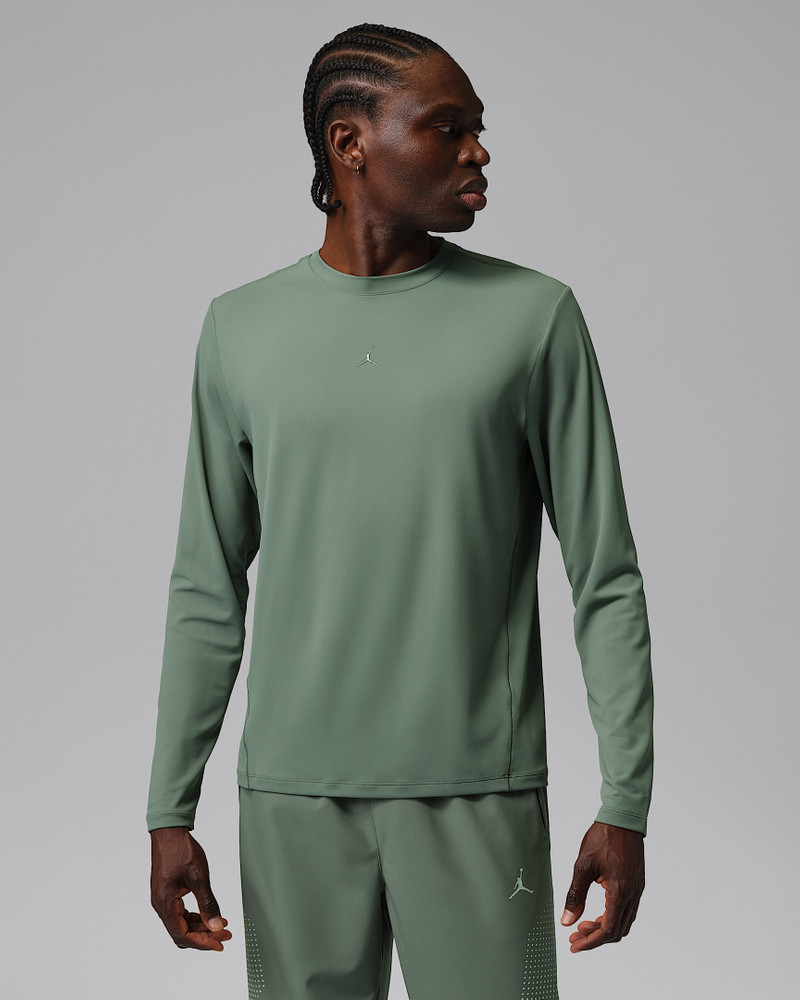 Jordan Flightweight Sport Men's Dri-FIT Long-Sleeve Top 1