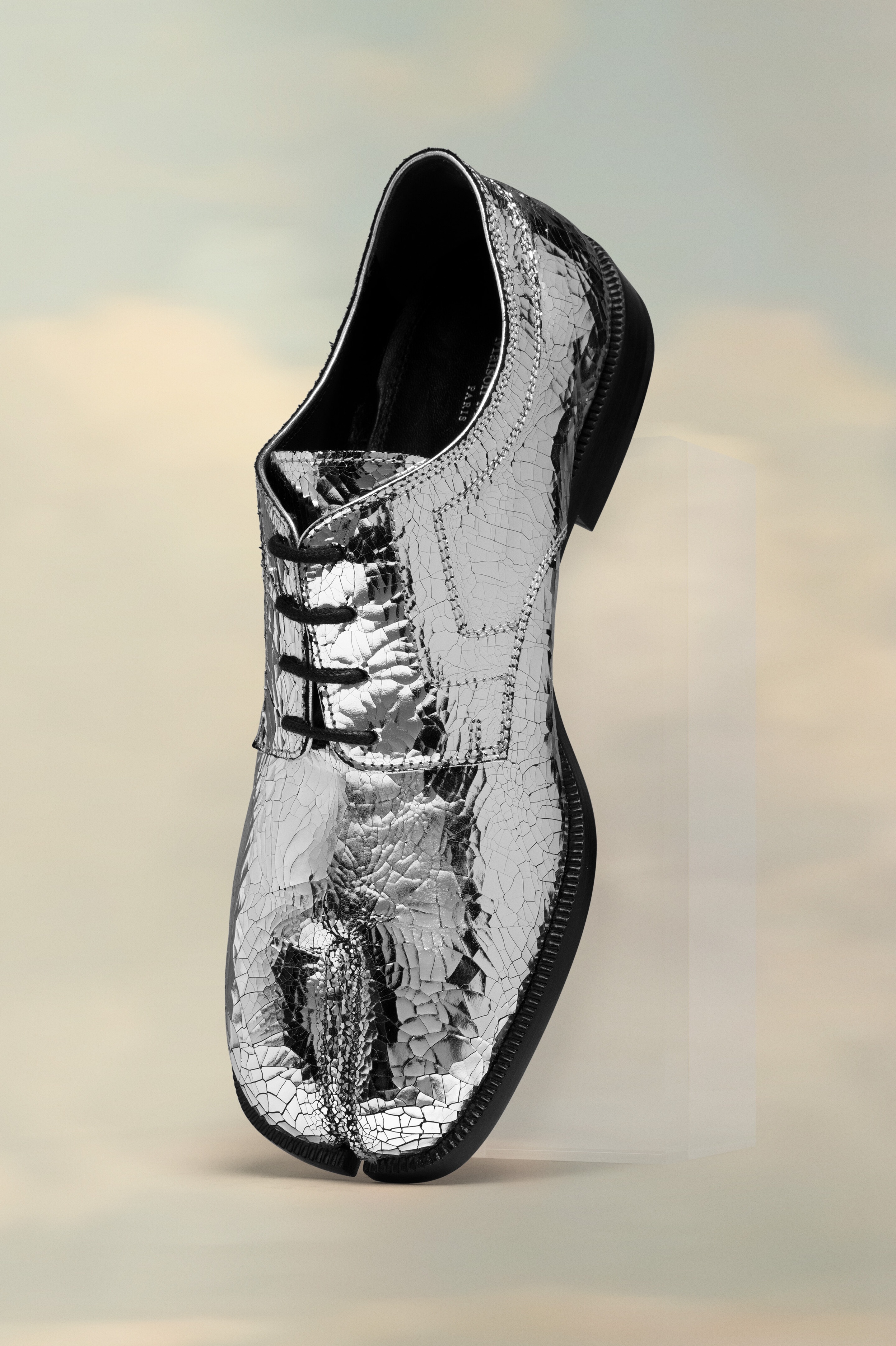 Maison Margiela Tabi broken mirror brogues | REVERSIBLE
