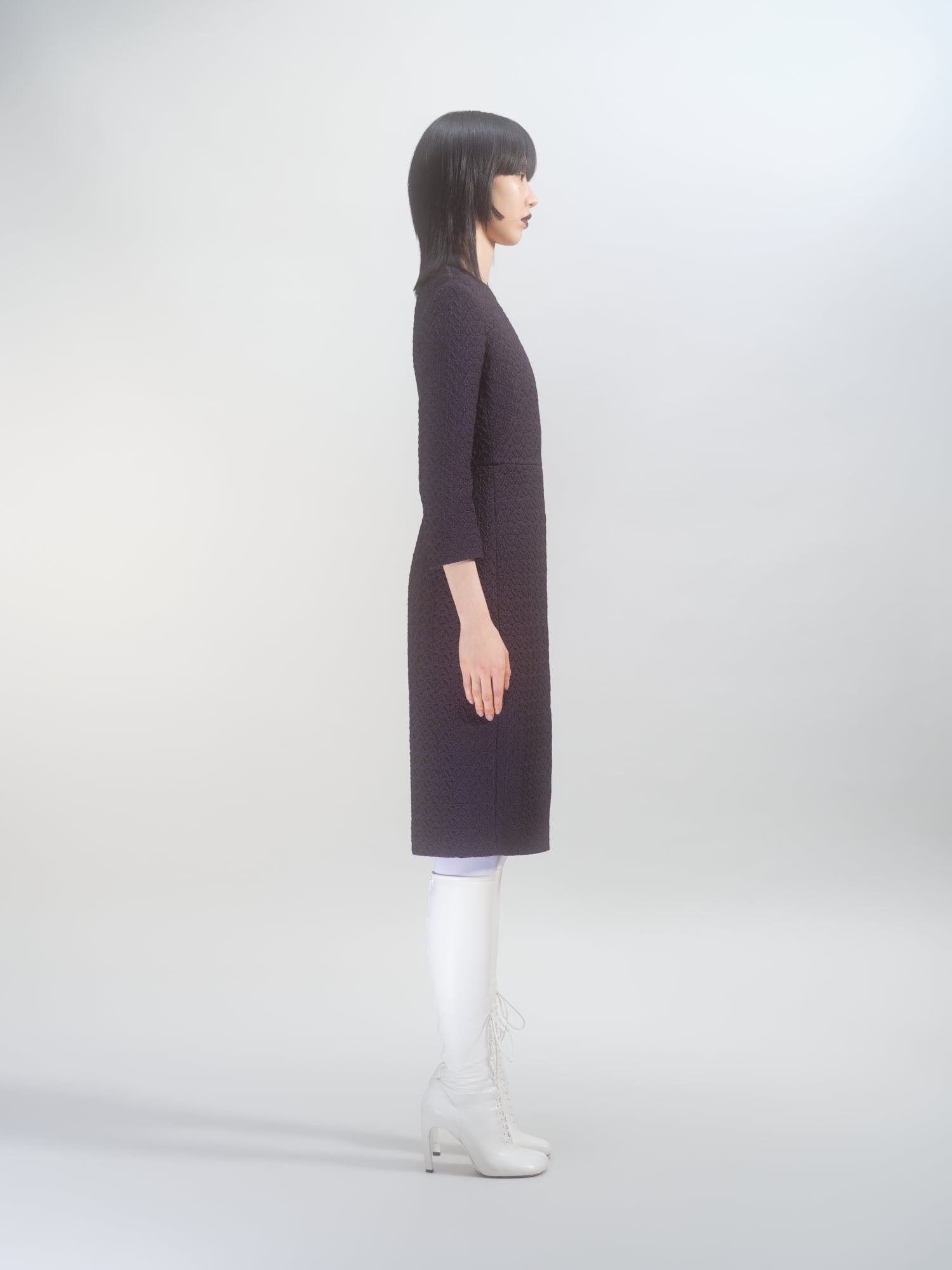 V-NECK FITTED DRESS - 3