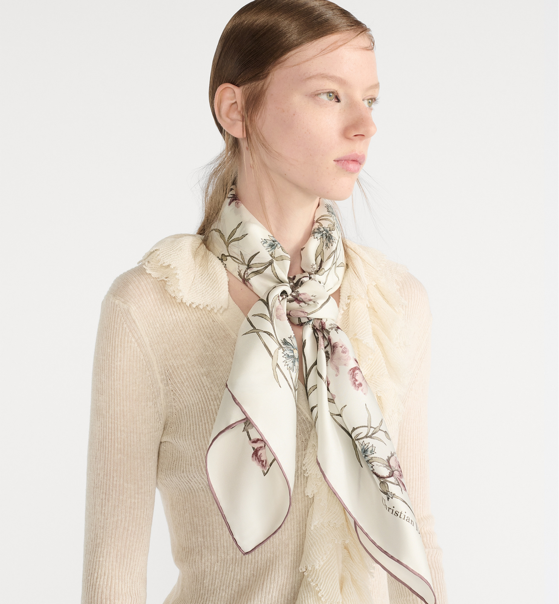 Lumière de Rose 90 Square Scarf - 3