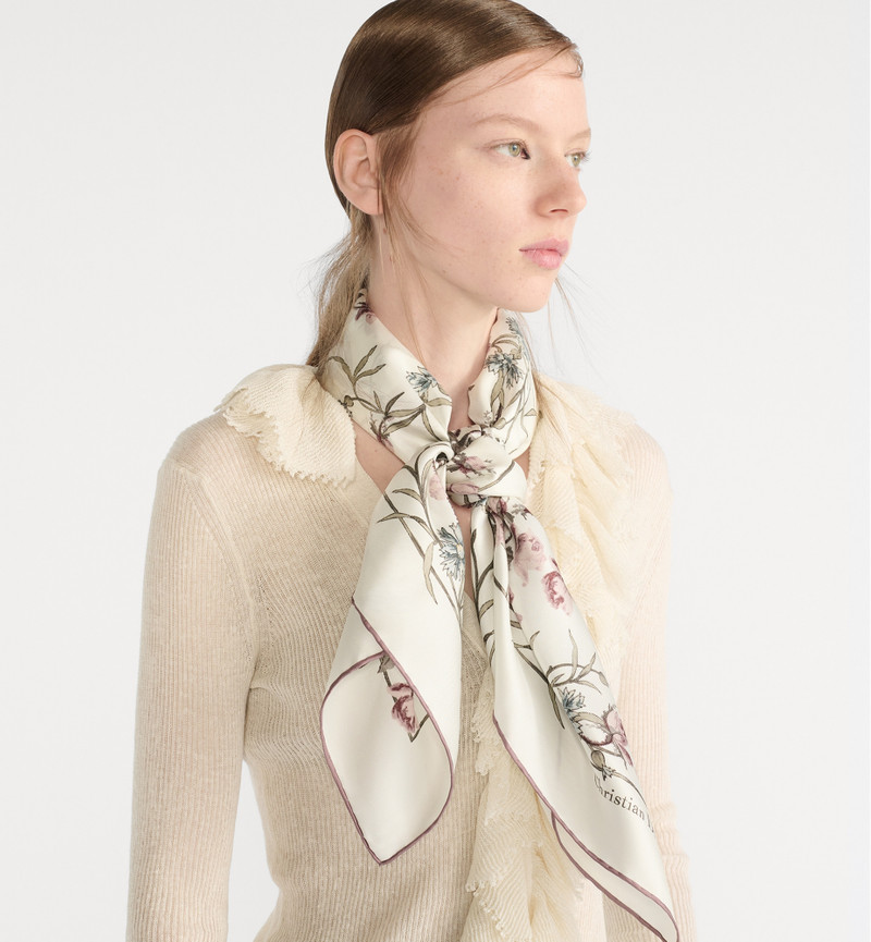 Lumière de Rose 90 Square Scarf 3