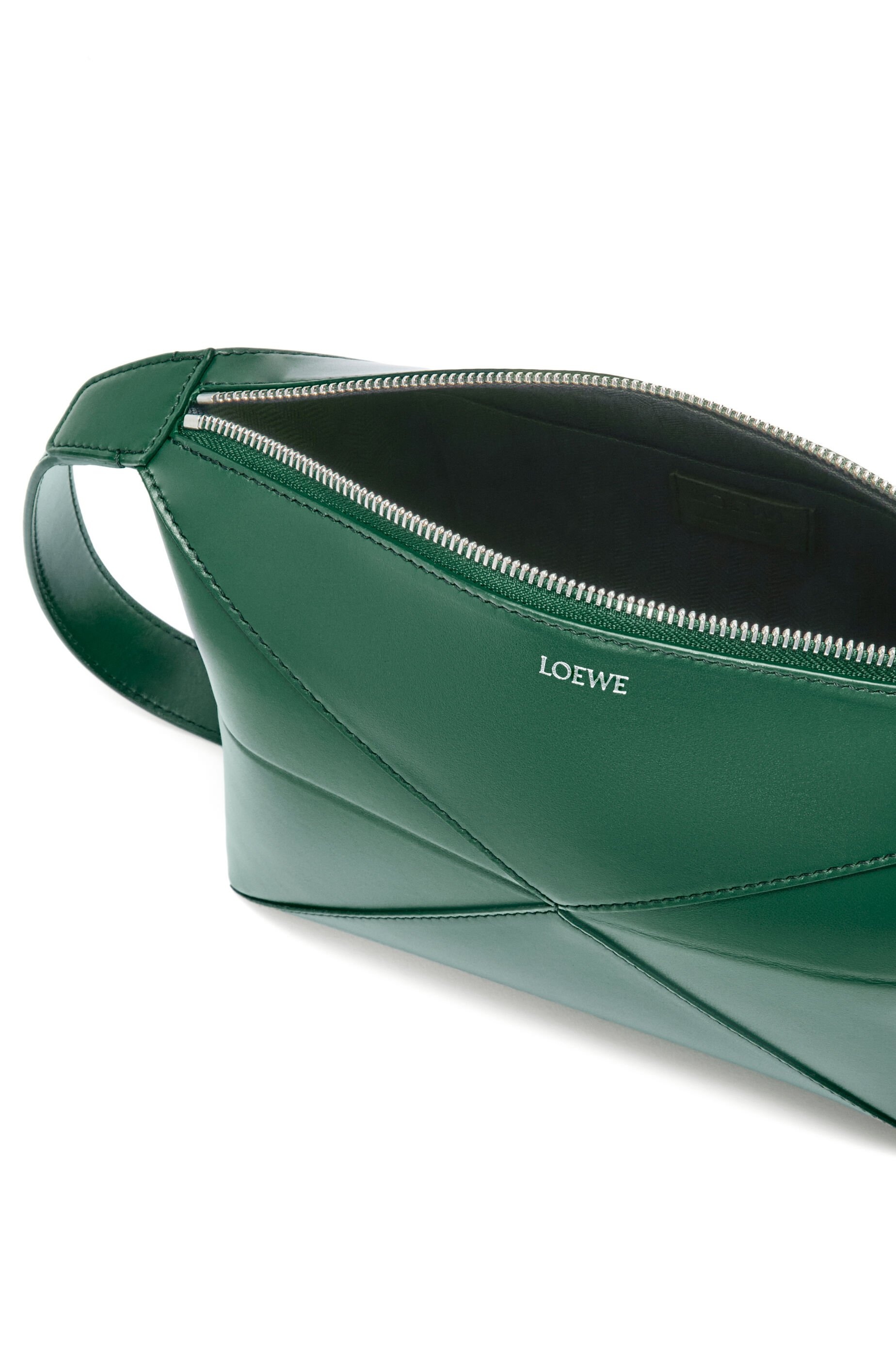 Puzzle Fold wash bag in shiny calfskin - 5