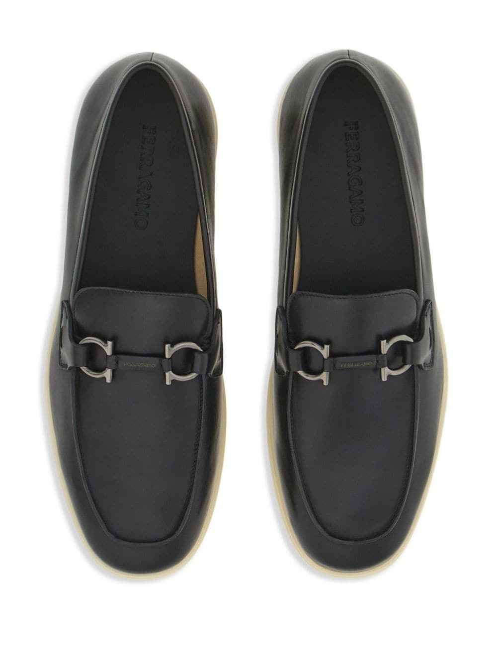 Gancini-plaque leather loafers - 4