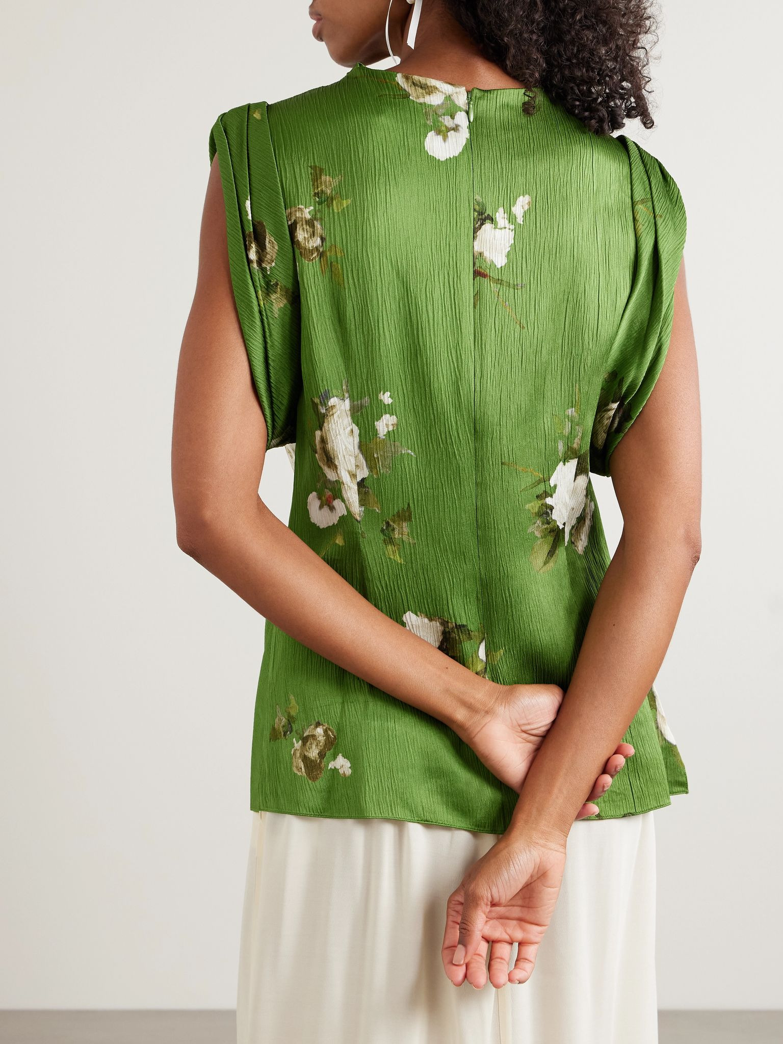 Draped floral-print crinkled-satin top Green - 3