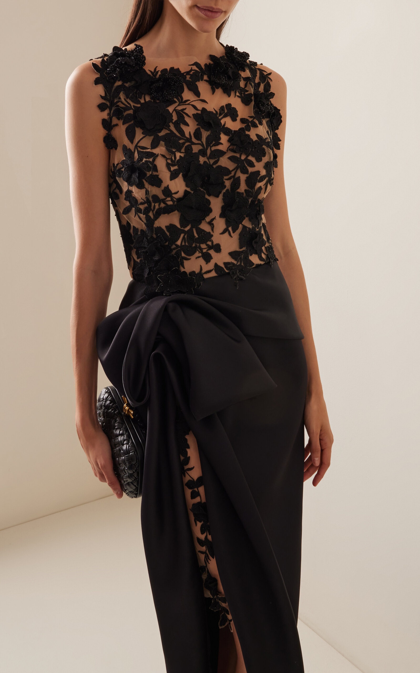 Floral-Appliqued Tulle Maxi Dress black - 3