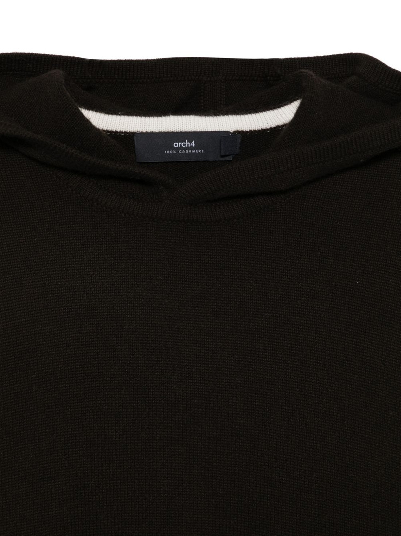 hooded sweater 3