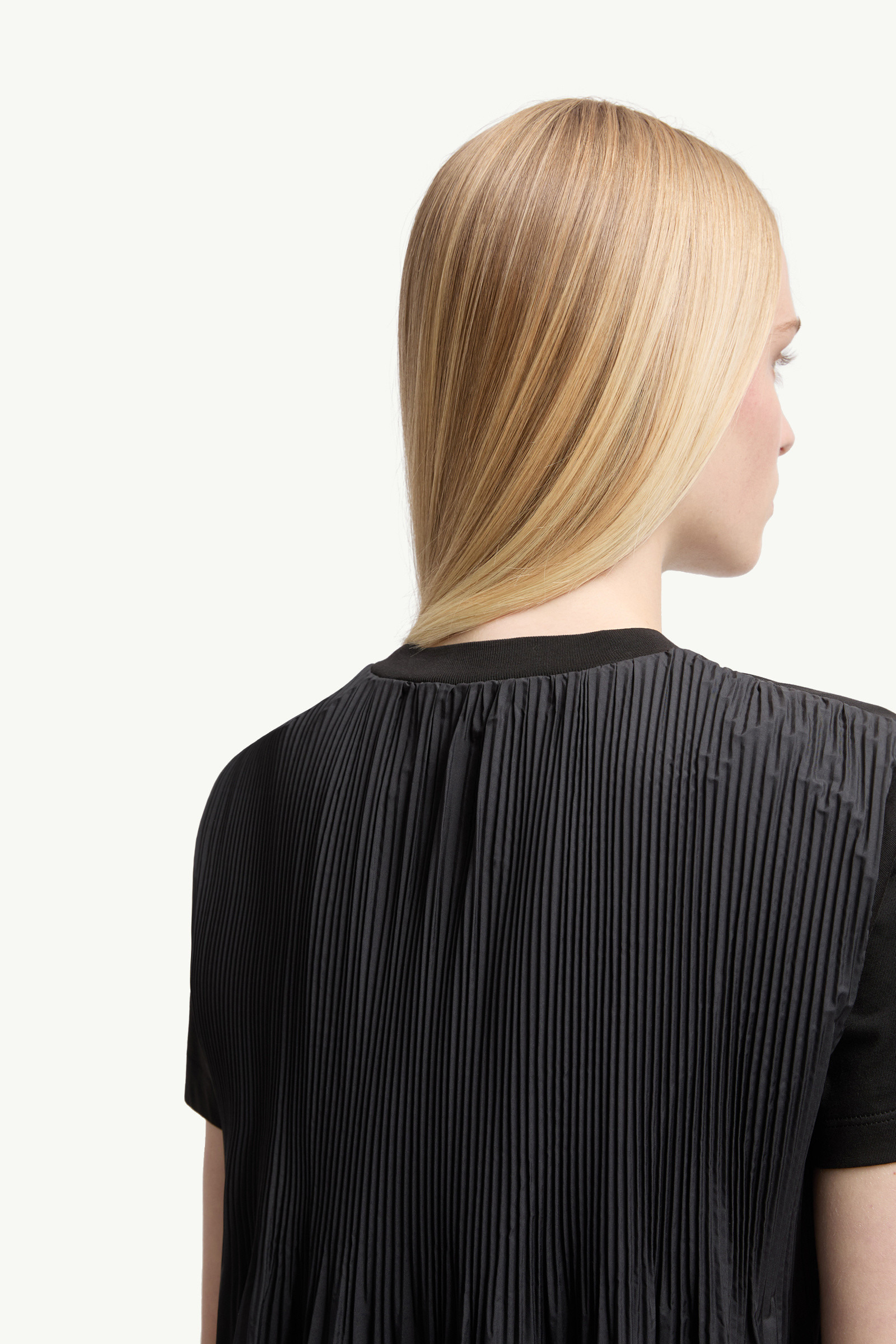 Pleated Back Cotton T-Shirt - 6