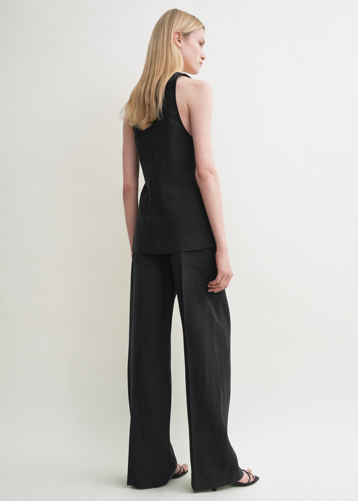 Scoop tank top black - 4
