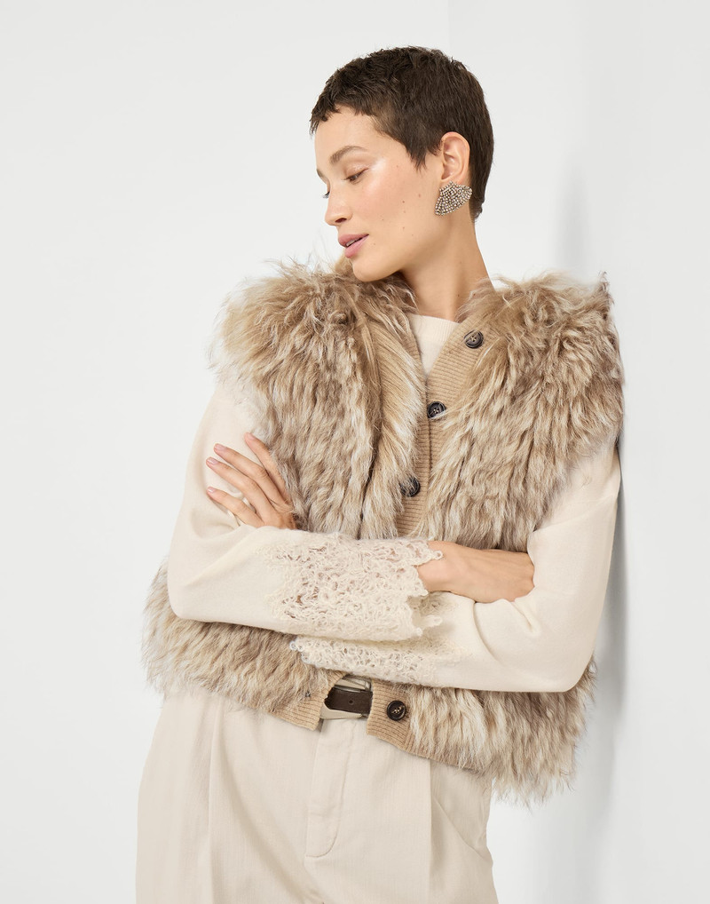 Cozy shearling hooded vest in cashmere 4