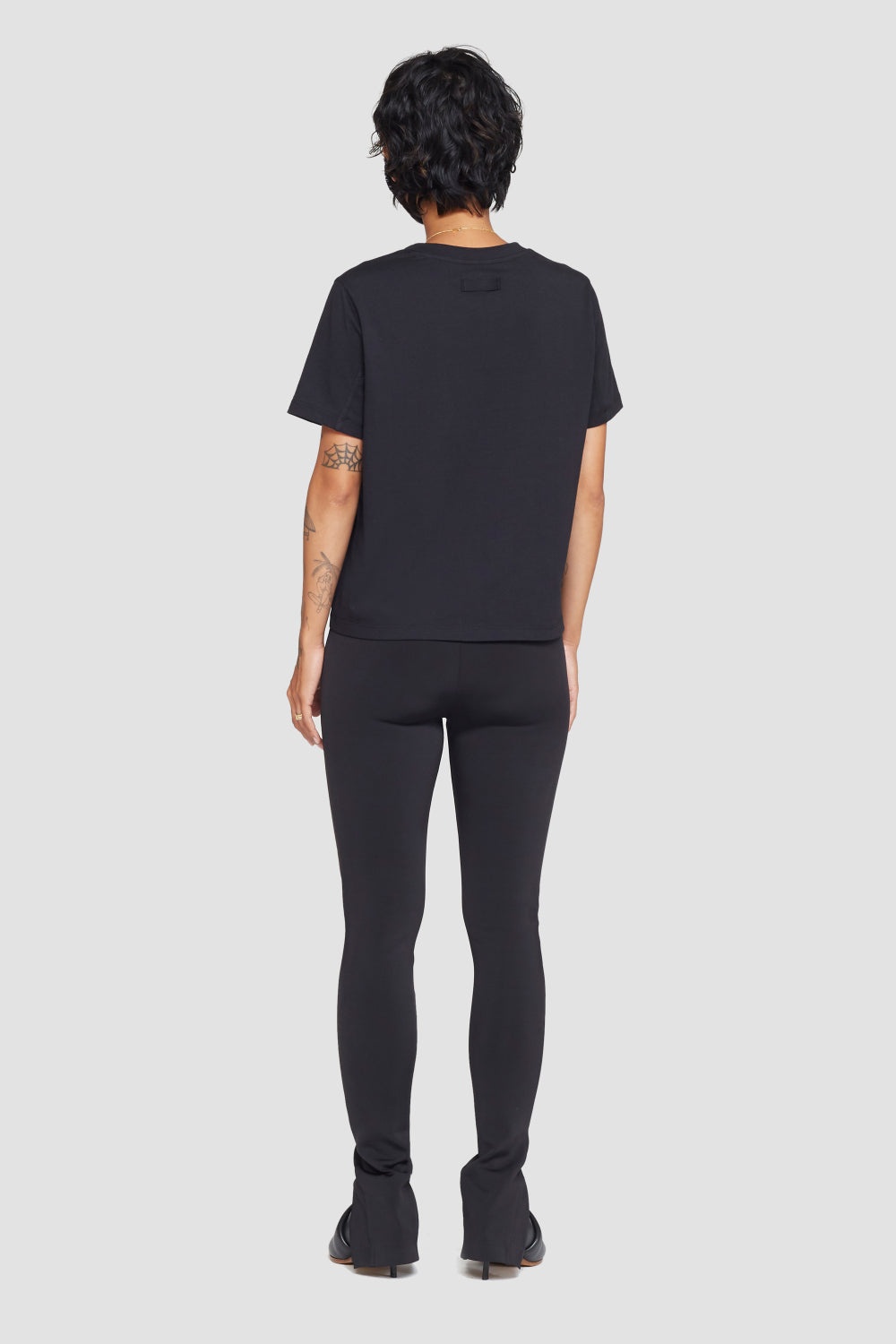 Logo-Patch Essential T-Shirt - 5