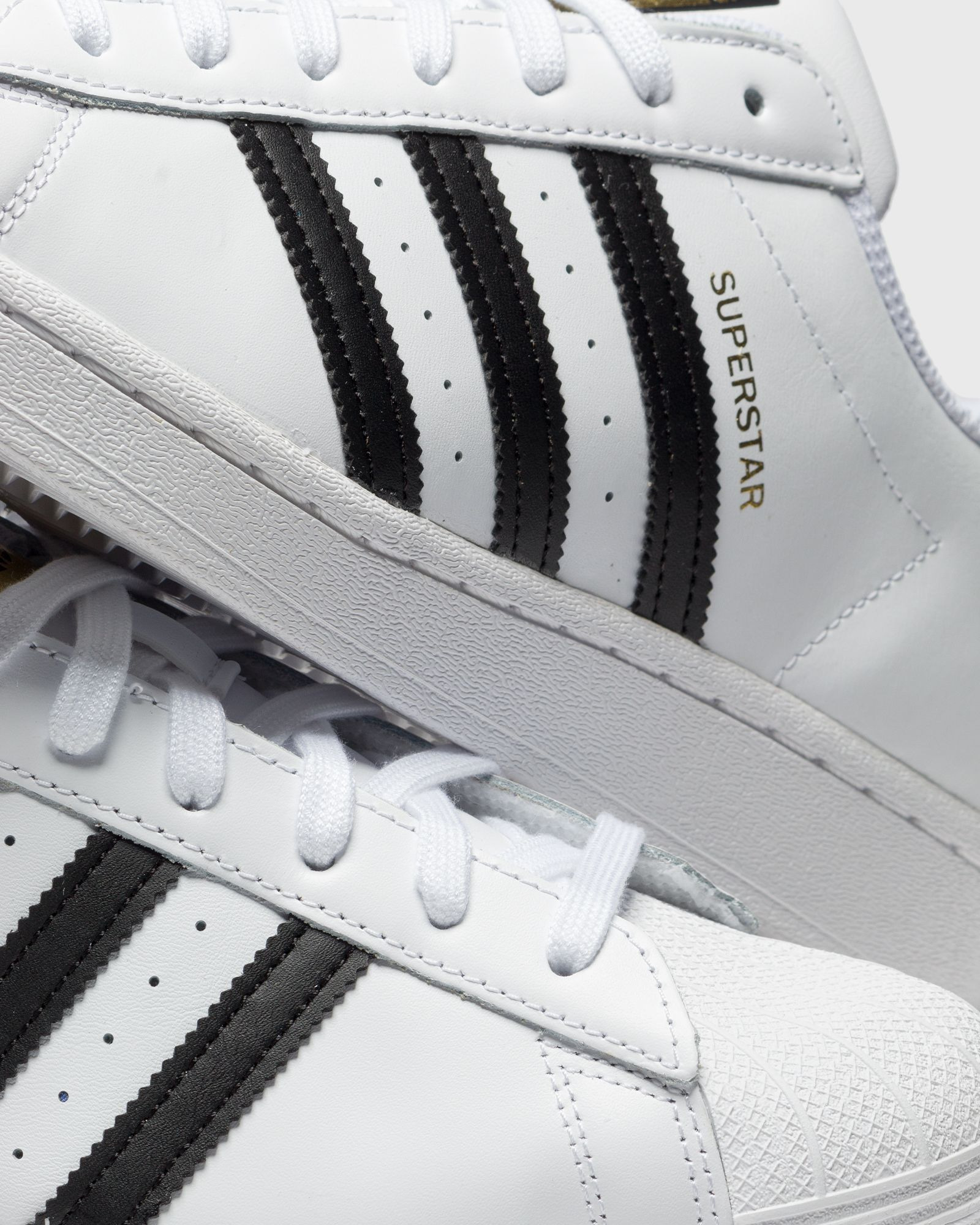 SUPERSTAR - 6
