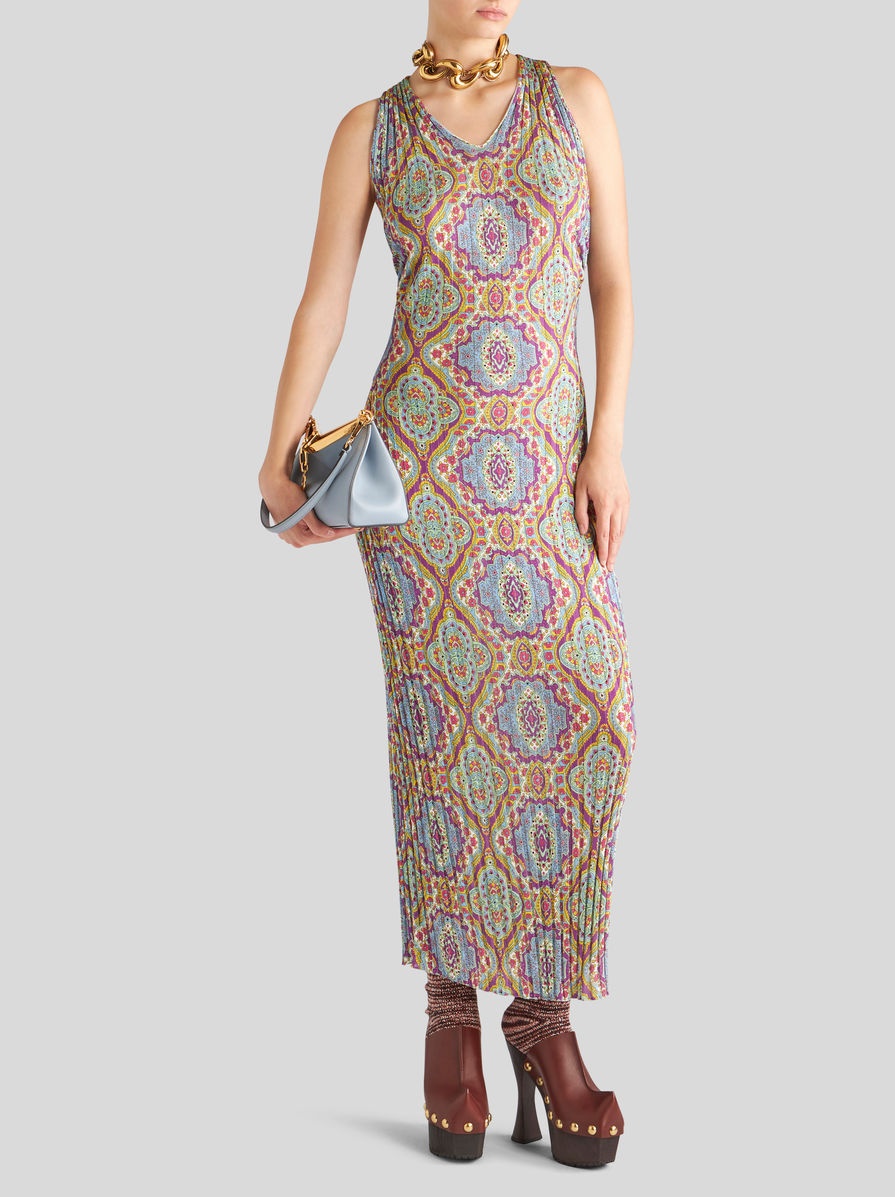 DRESS WITH MEDALLION PRINT - 2