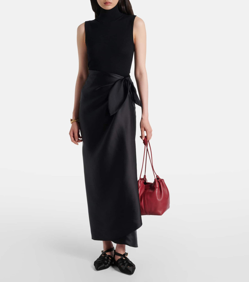 Loro Piana Cashmere top outlook