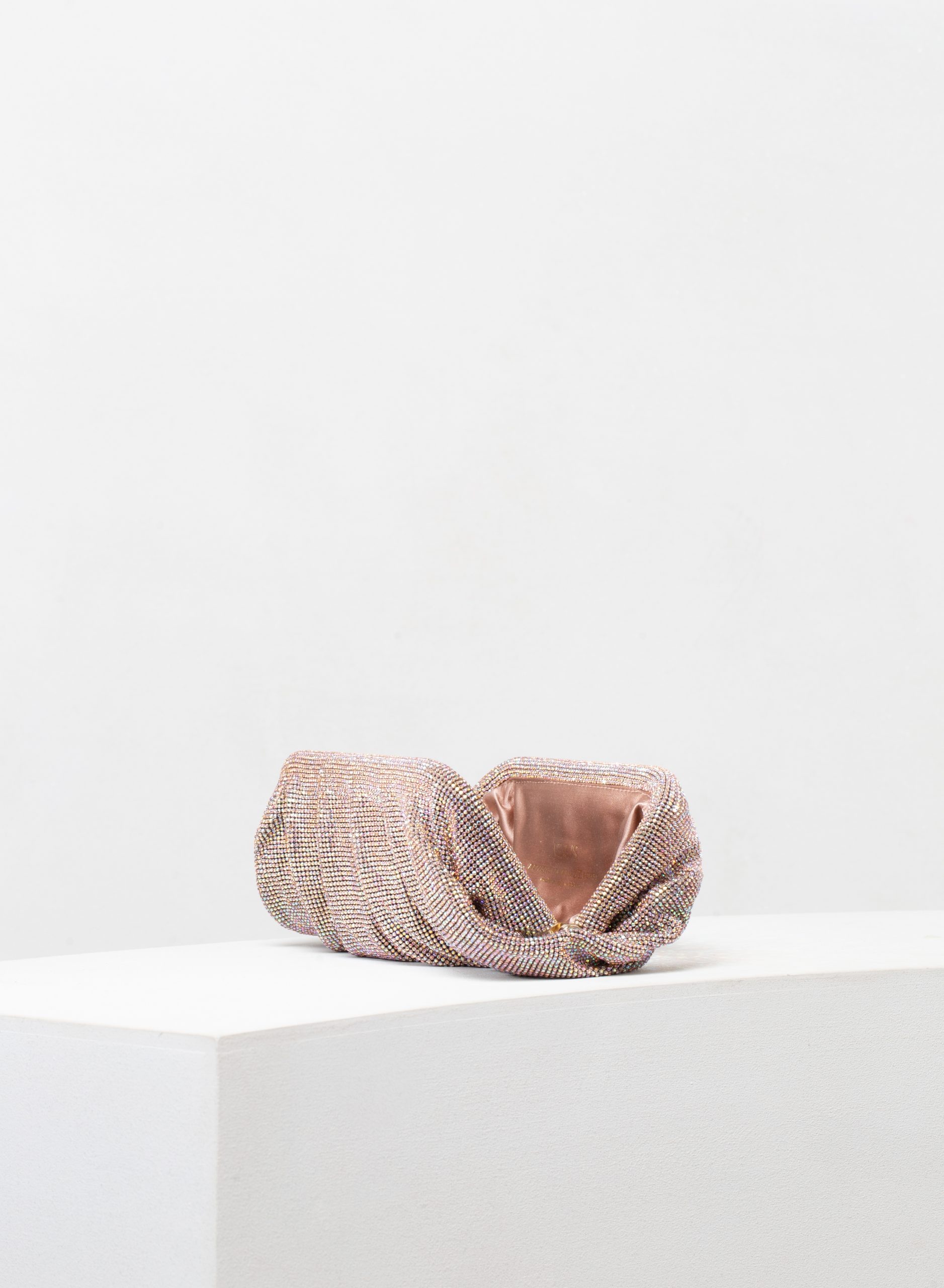 Benedetta Bruzziches – La Venus Grande Gli Amanti In Rosa - 4