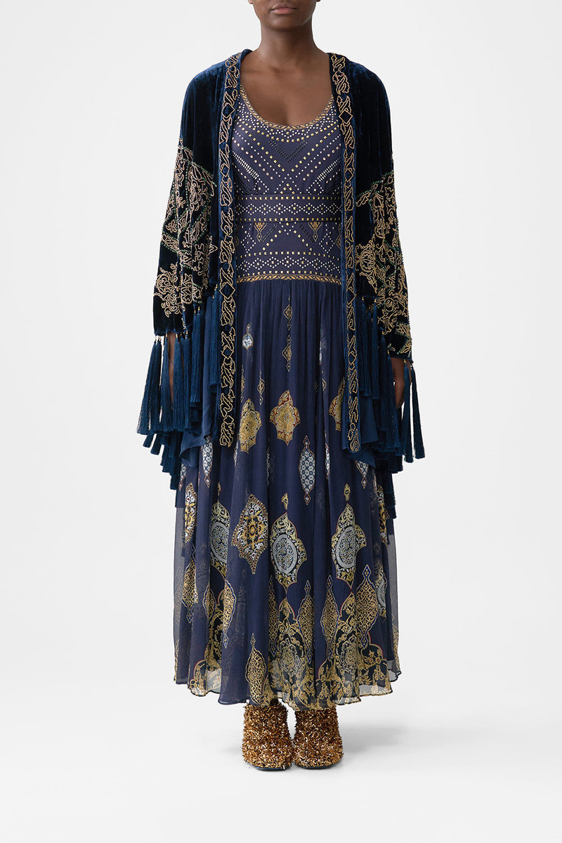 CAMILLA DRAPED HIGH-LOW LAYER outlook