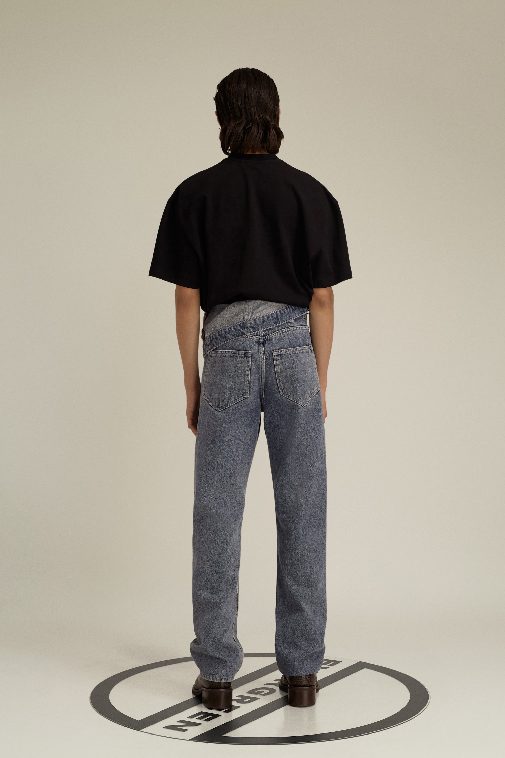 Classic Asymmetric Waist Jeans SS22 - 5