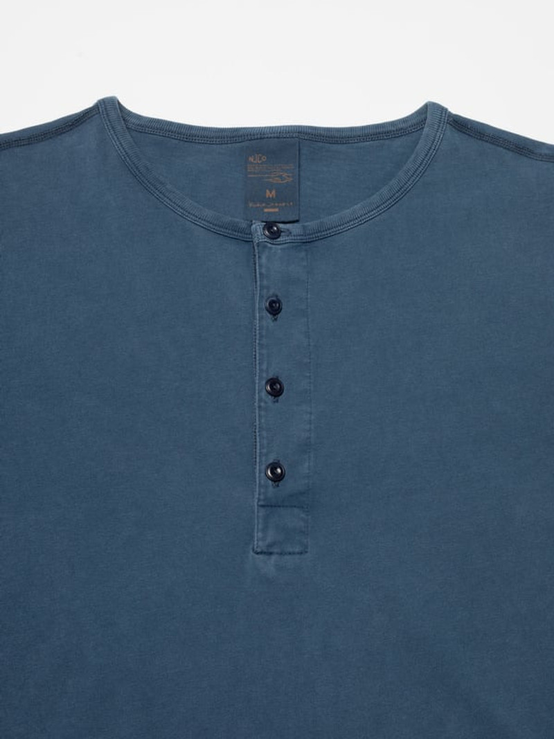Nudie Jeans Long Sleeve Henley Washed Blue outlook