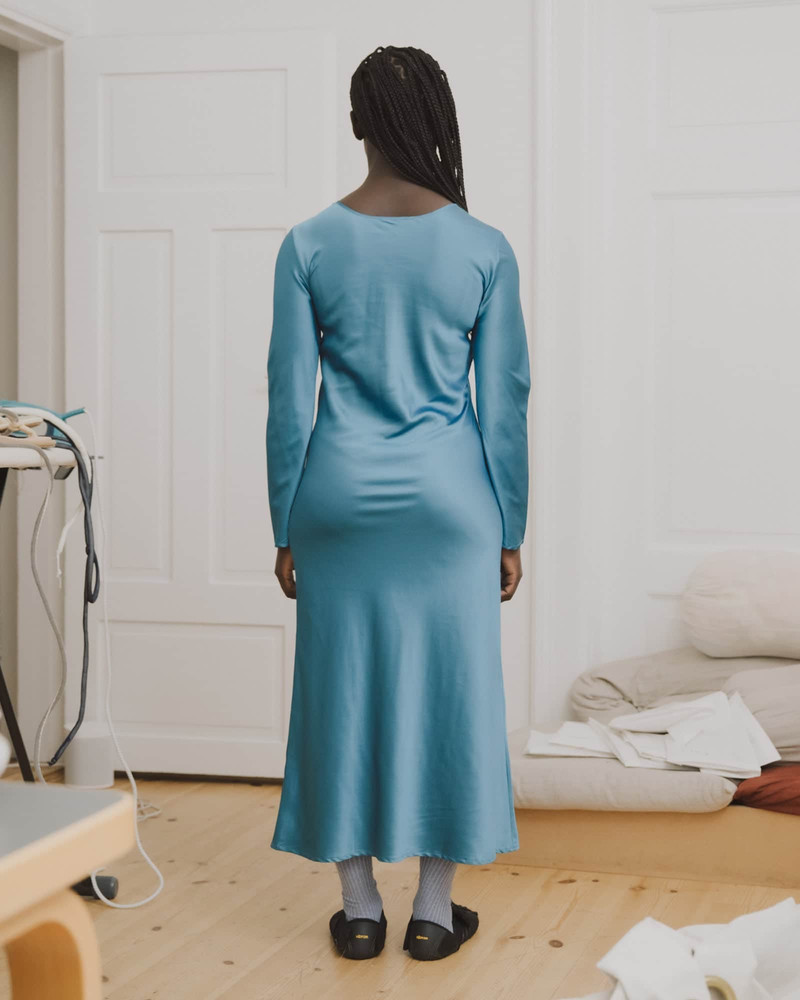 Dydine Long Sleeve Dress - Ecovero Satin 4