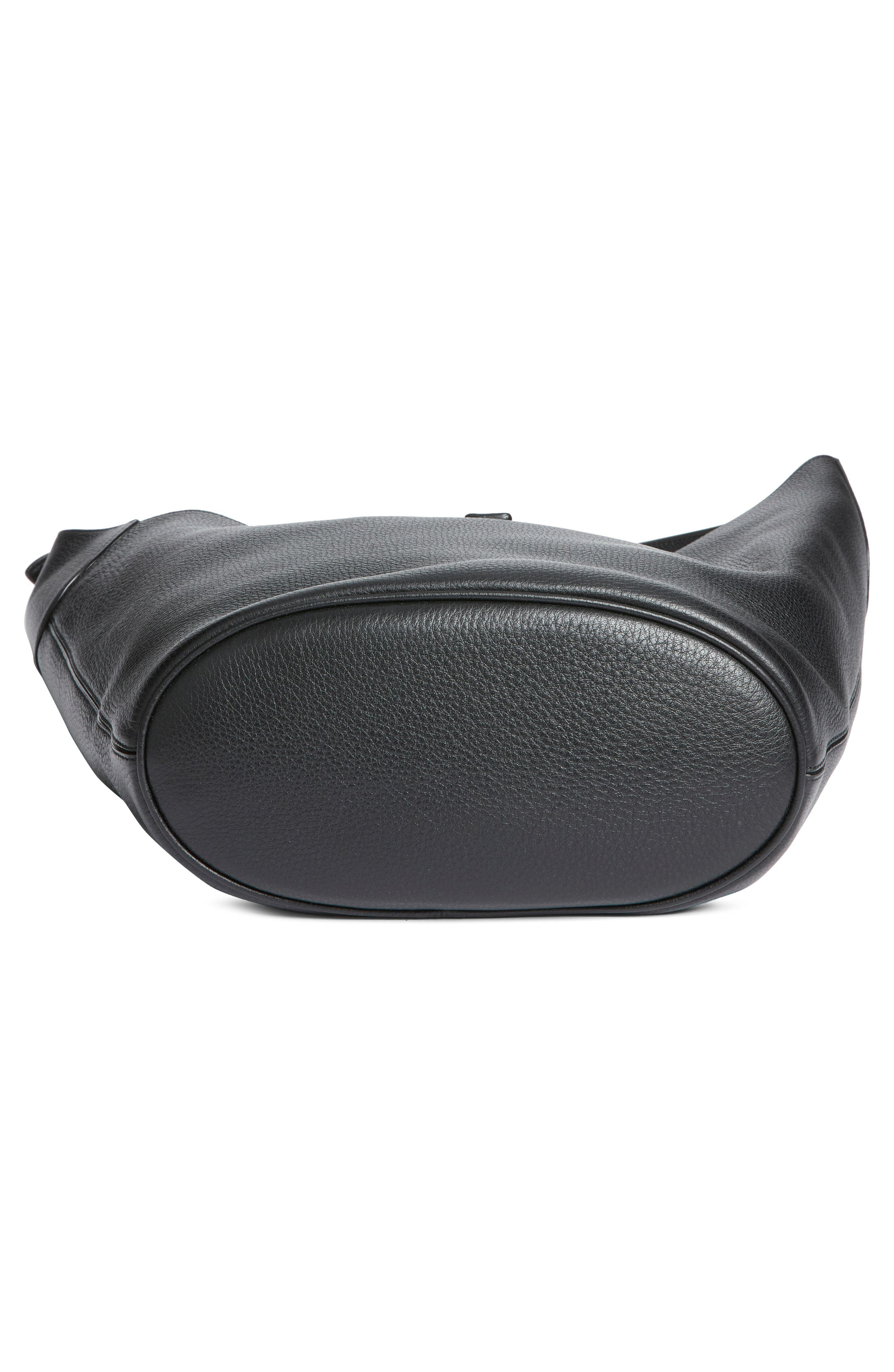 Saint Laurent Le 5 À 7 Leather Hobo Bag in Noir at Nordstrom - 5