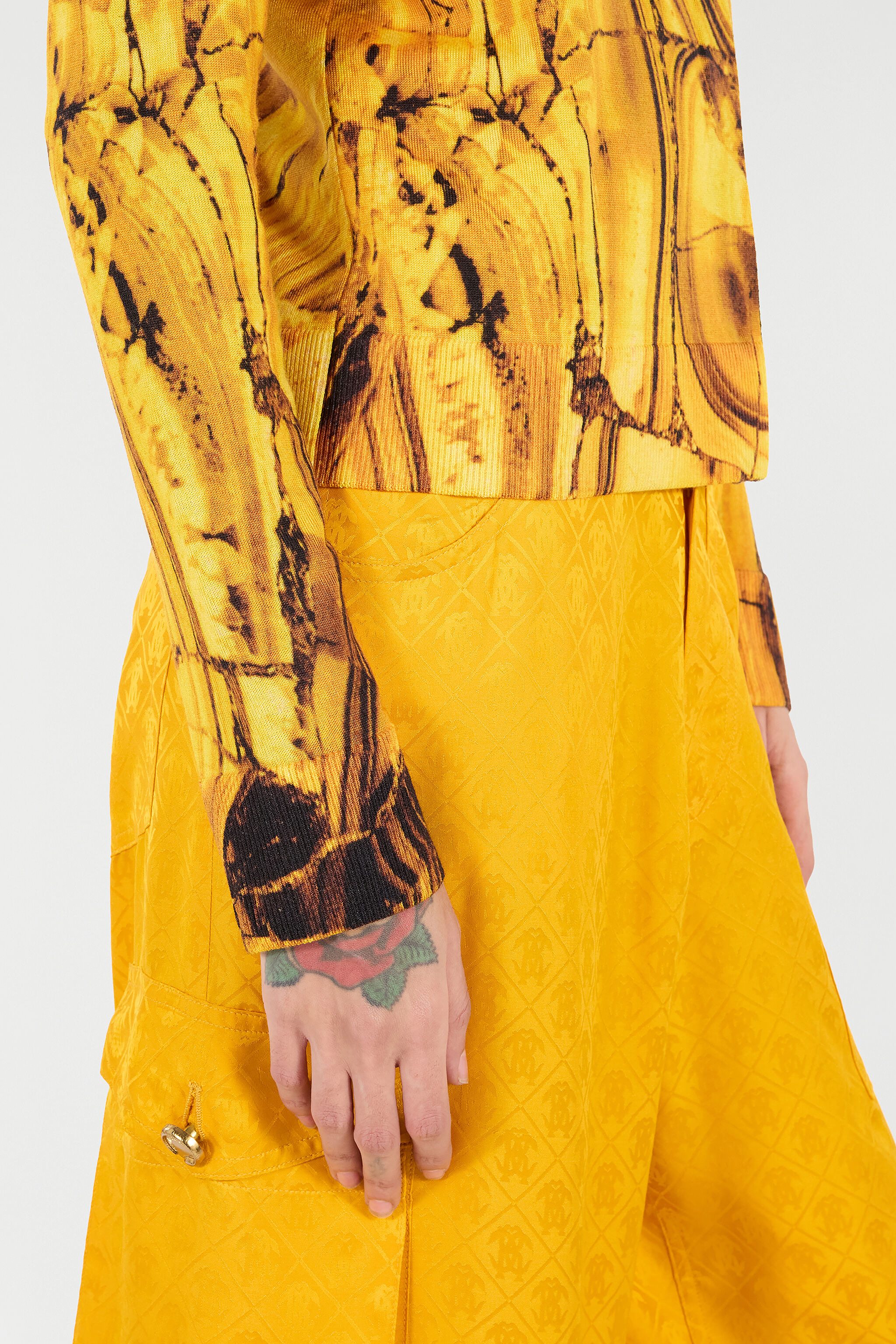 Cardigan With Amber Print - 7