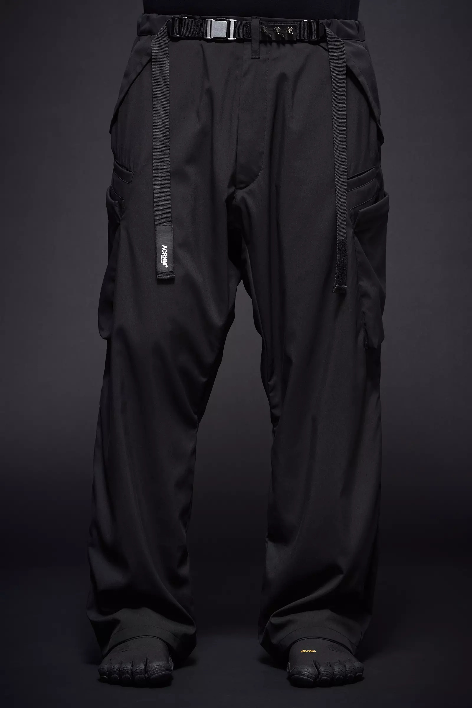 P55-M Nylon Stretch Cargo Trouser Black - 17