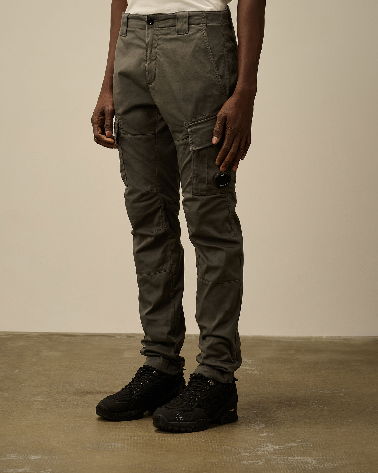 Stretch Sateen Cargo Lens Pants - 3