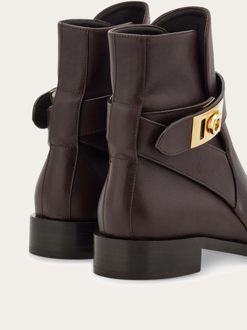 Hug buckle ankle boot 8