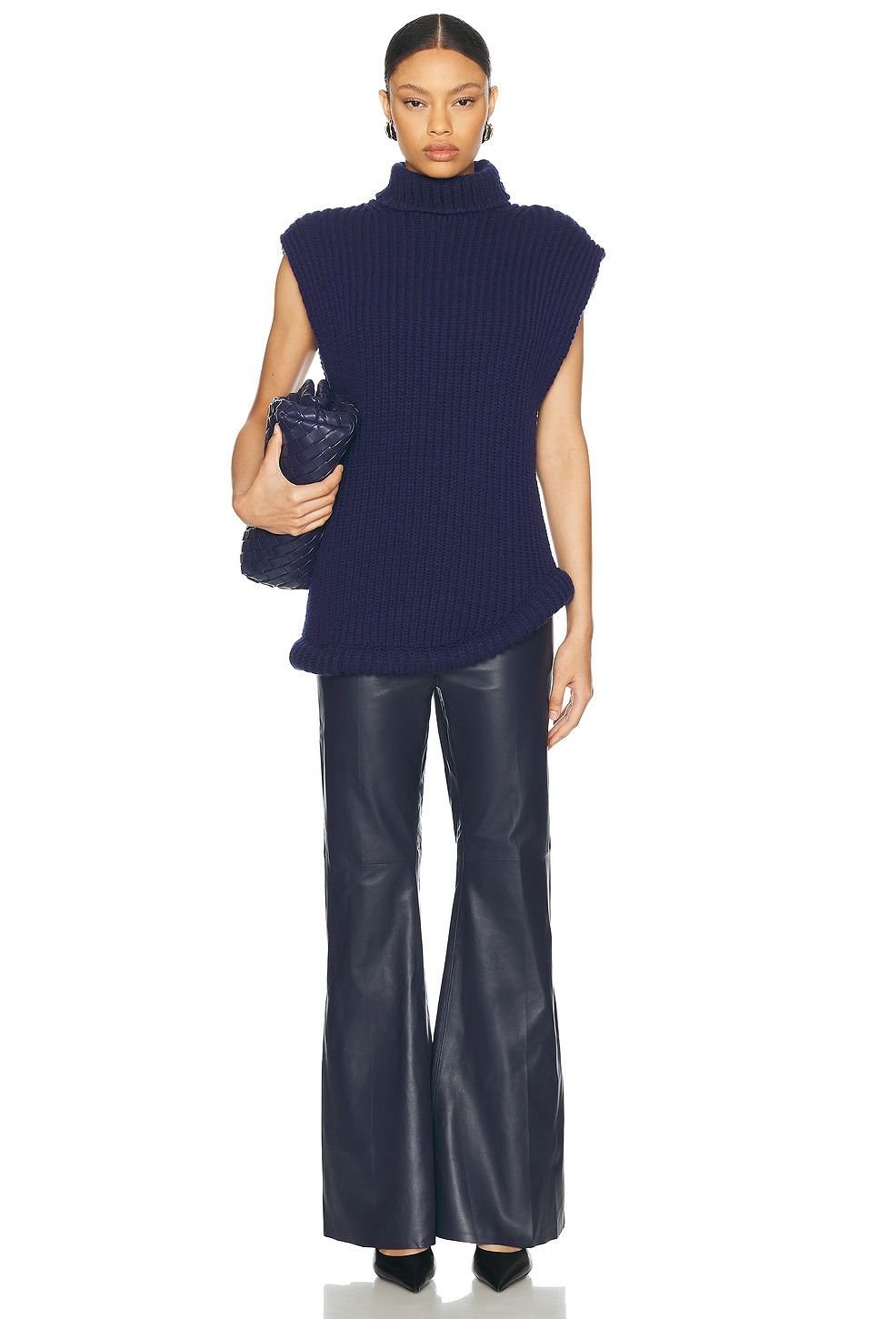 Sleeveless High Neck Sweater - 6